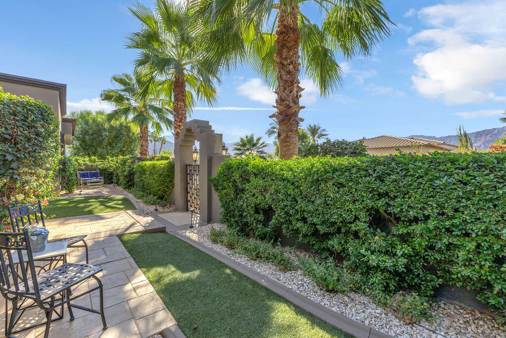 La Quinta, California, 92253, United States, 4 Bedrooms Bedrooms, ,2 BathroomsBathrooms,Residential,For Sale,1987635