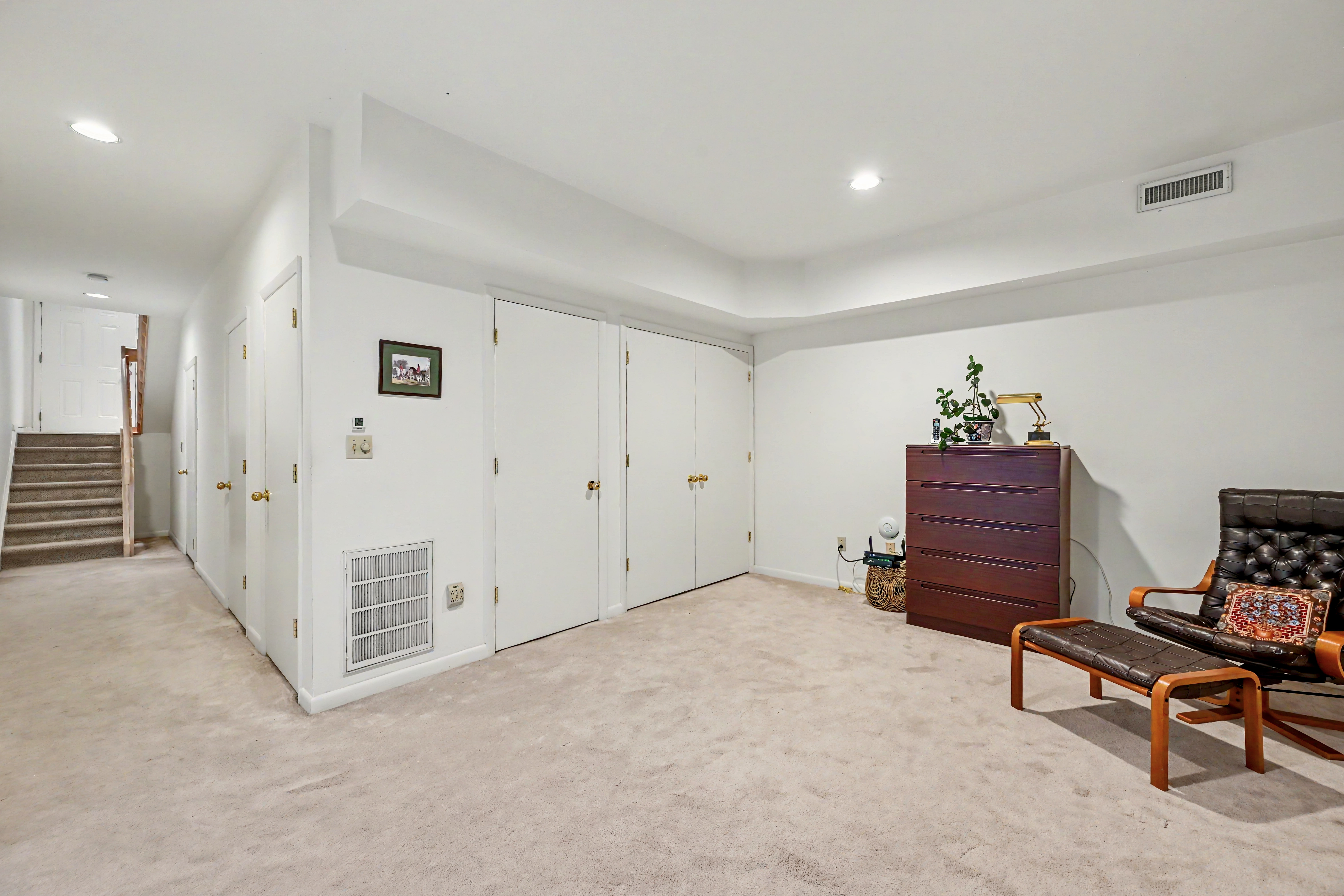  2435 Bedford Street - 物件實景