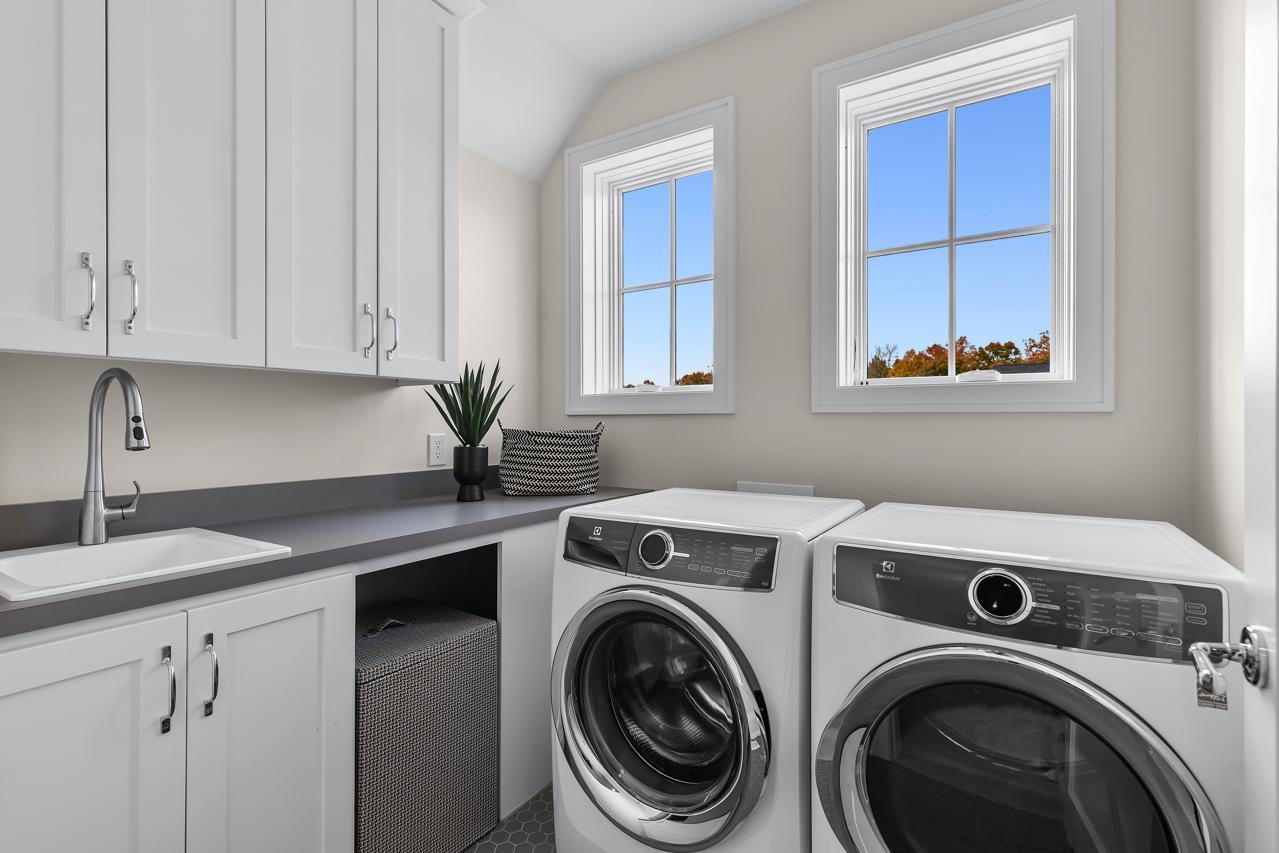 Victoria, Minnesota, 55331, United States, 5 Bedrooms Bedrooms, ,3 BathroomsBathrooms,Residential,For Sale,1994848