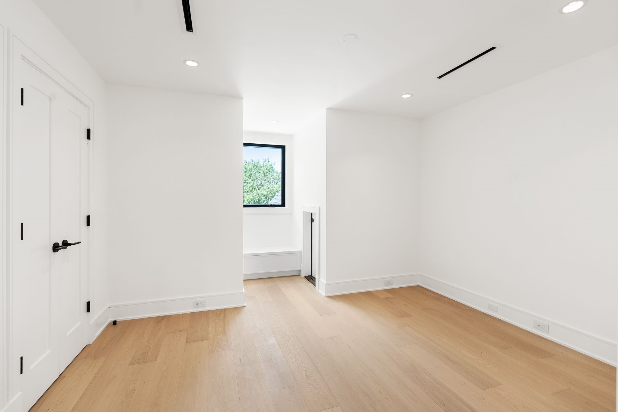  1116 Highland Street - 物件實景