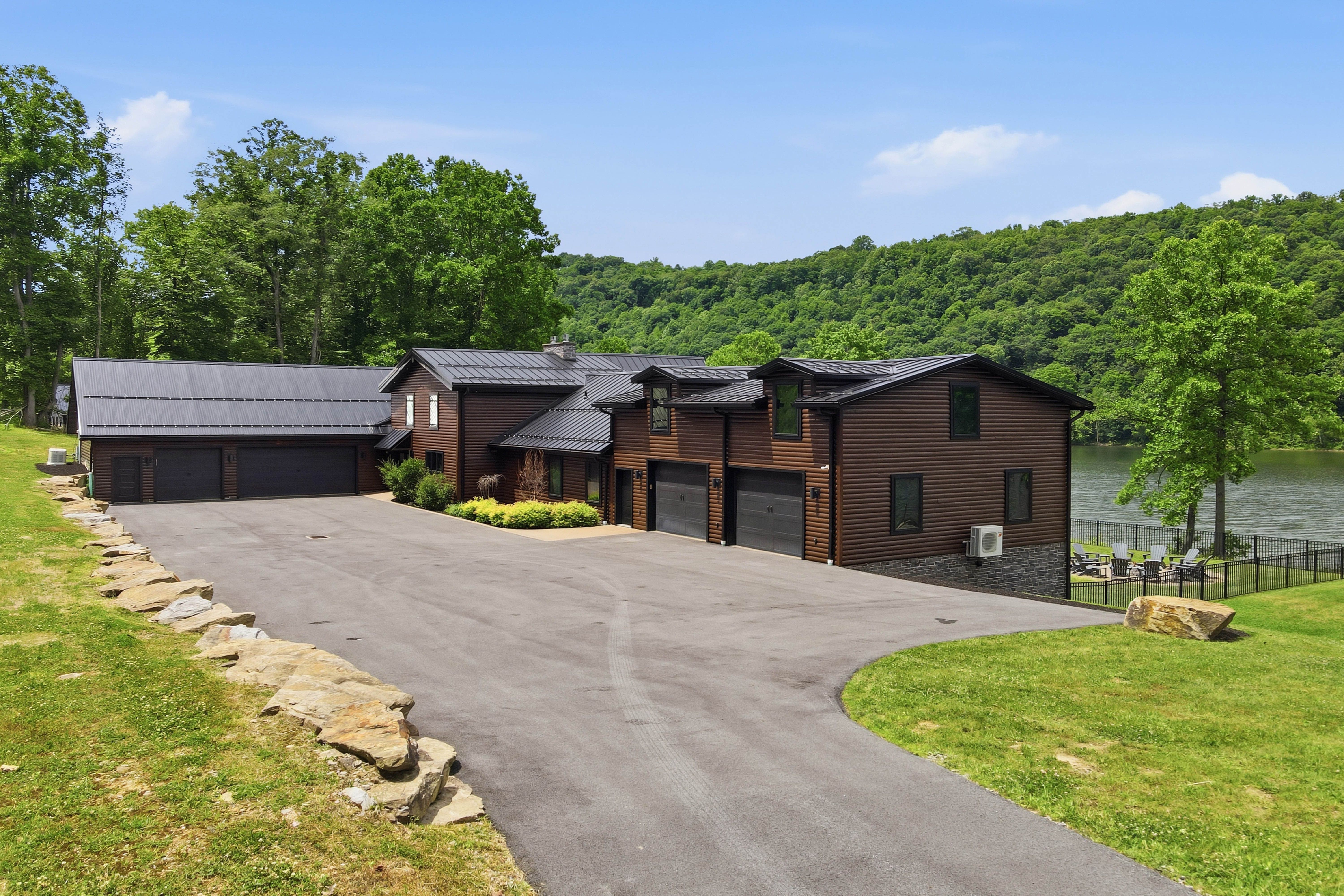  1050 Wattersonville Road, Allegheny Riverfront - 物件實景