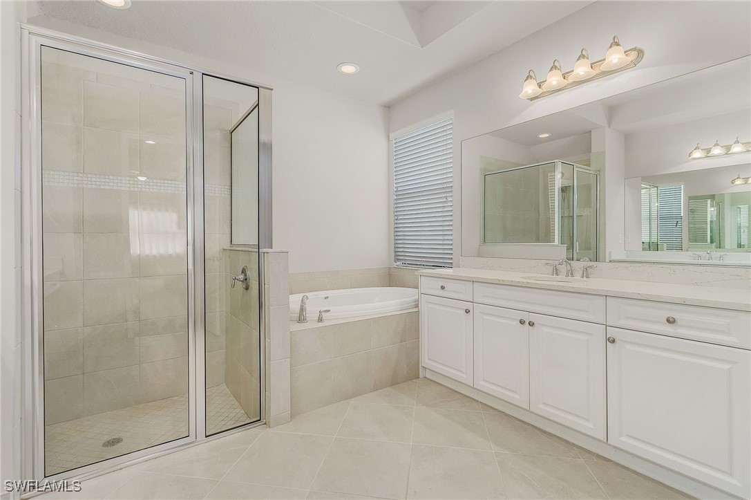 Fort Myers, Florida, 33913, United States, 4 Bedrooms Bedrooms, ,4 BathroomsBathrooms,Residential,For Sale,1981408