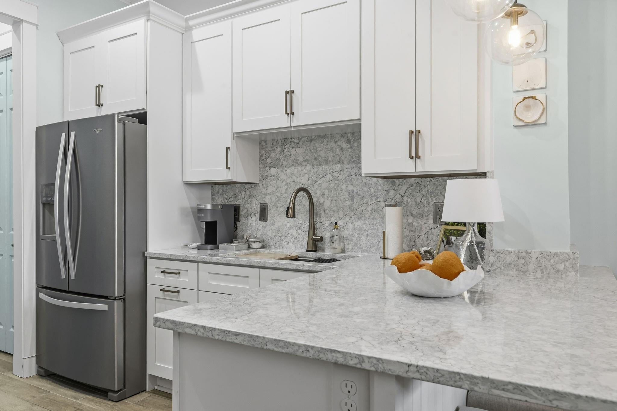  798 Shine Ave  Market Common - 物件實景