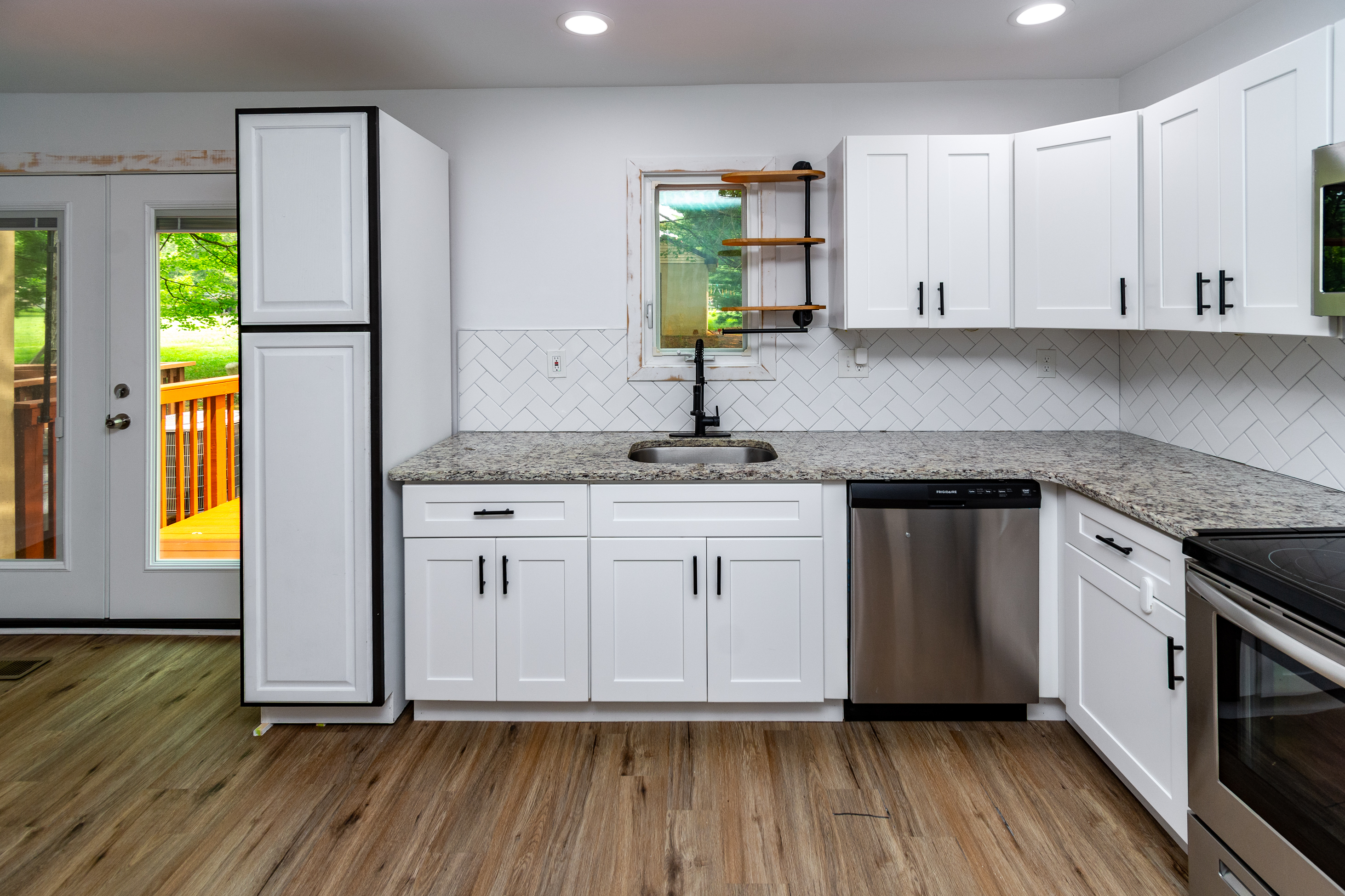  Stylish Three-Bedroom Townhome Near Shops, Dining and SEPTA - 物件實景