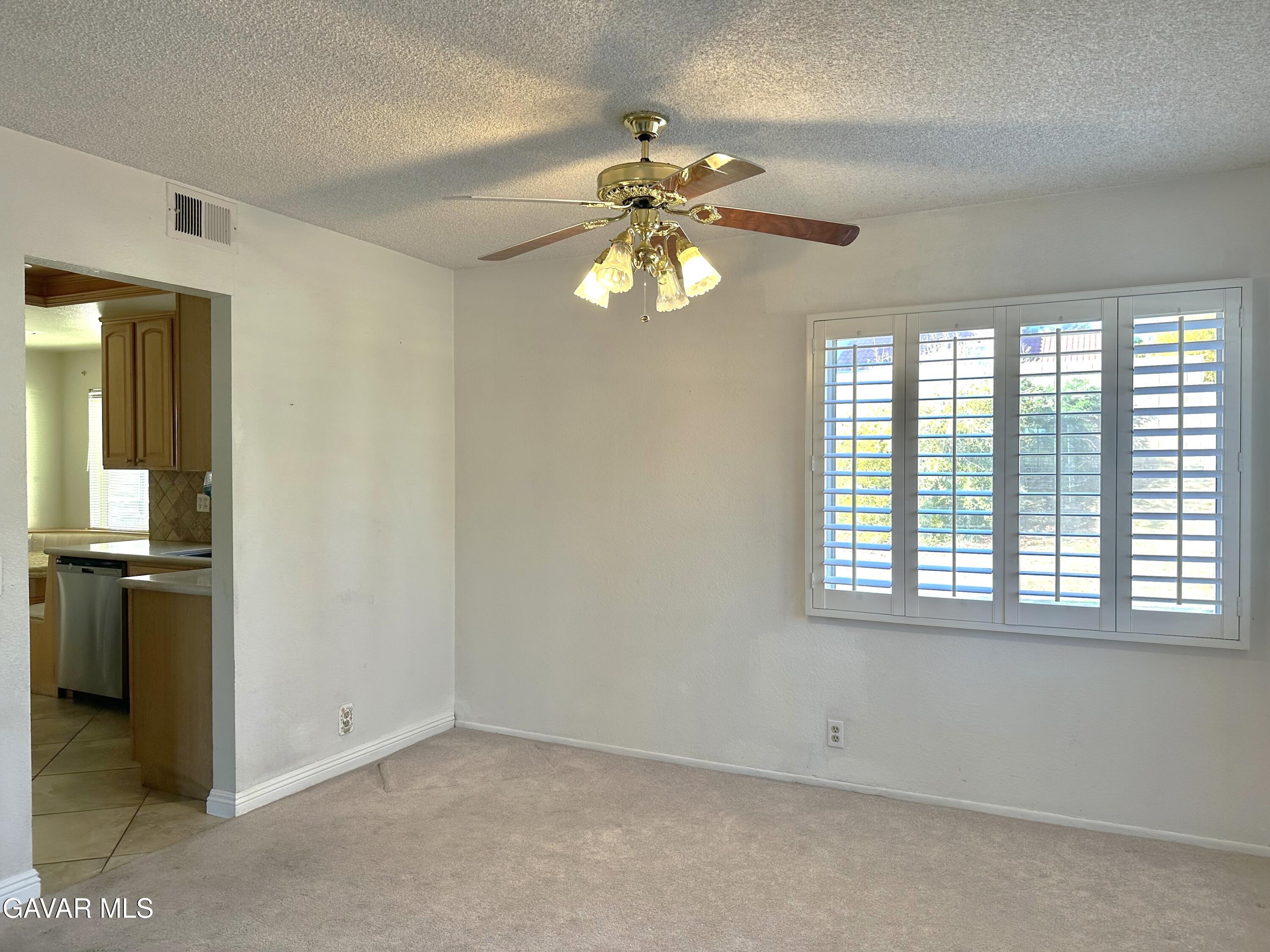 Palmdale, California, 93551, United States, 3 Bedrooms Bedrooms, ,3 BathroomsBathrooms,Residential,For Sale,1973672