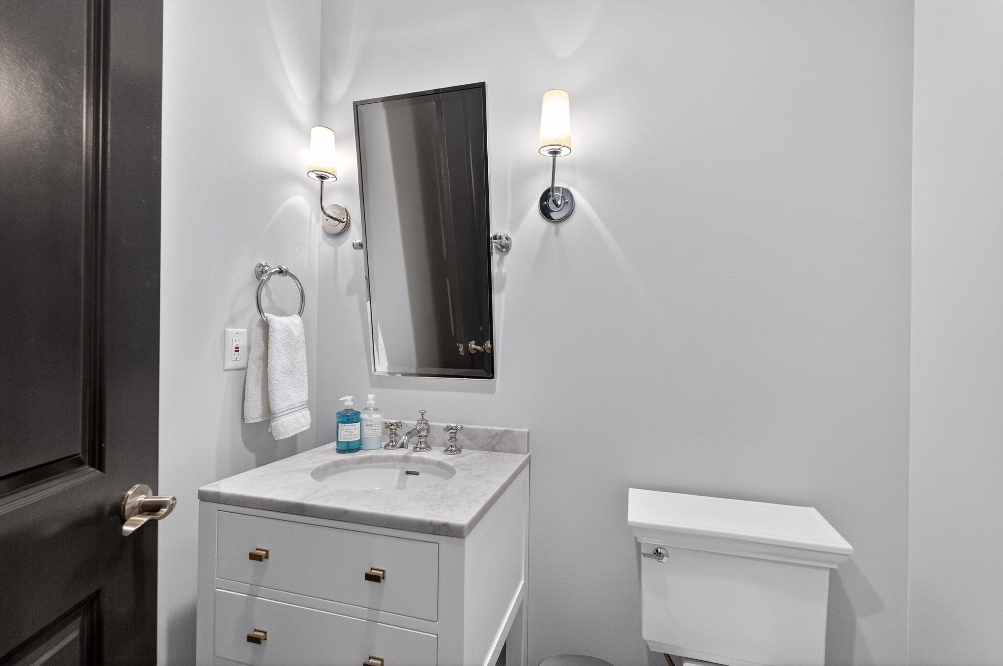  Experience Luxury in One of Georgia’s Most Prestigious Gated Golf Communities - 物件實景