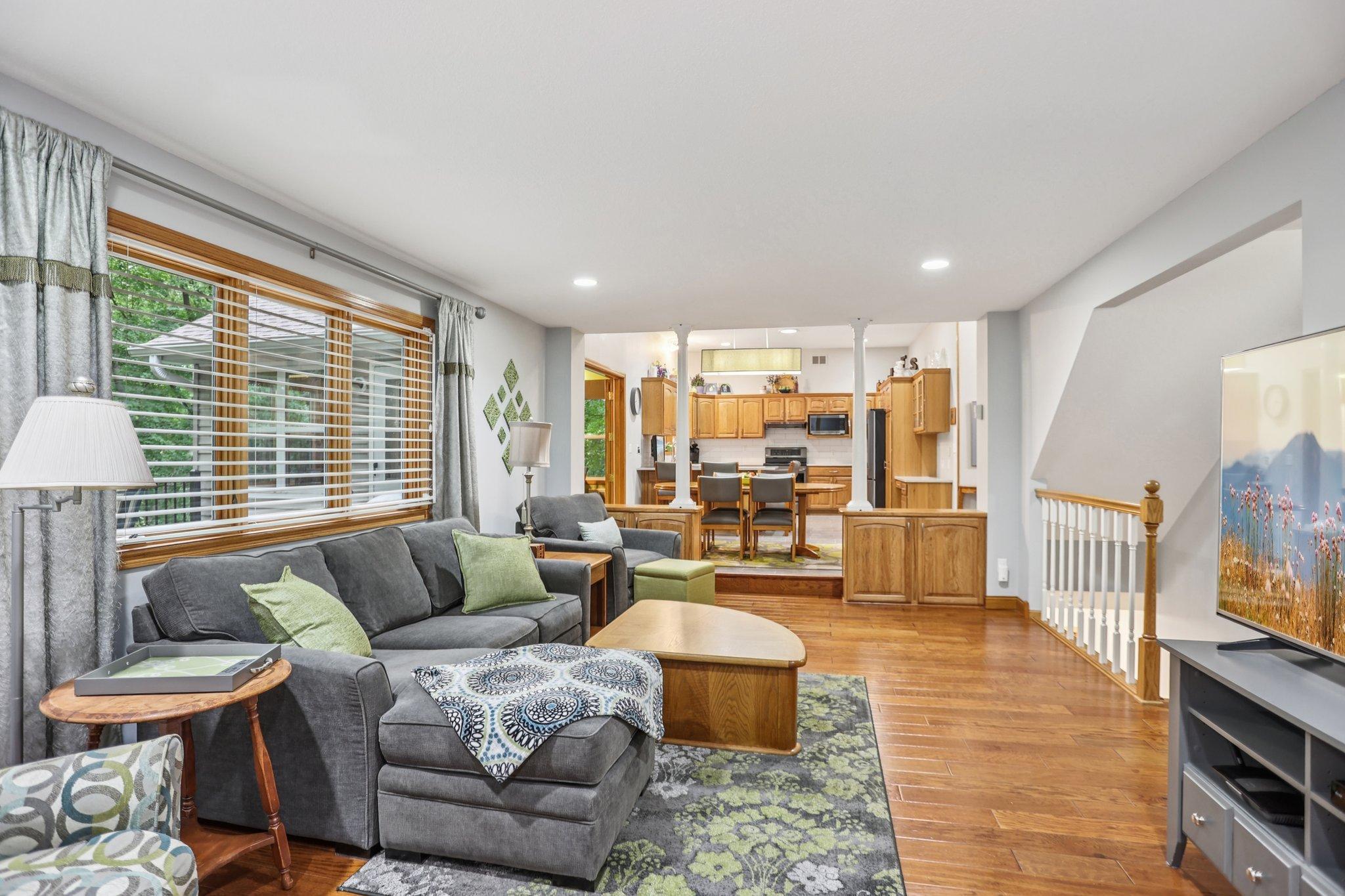 Blaine, Minnesota, 55449, United States, 4 Bedrooms Bedrooms, ,3 BathroomsBathrooms,Residential,For Sale,1940796