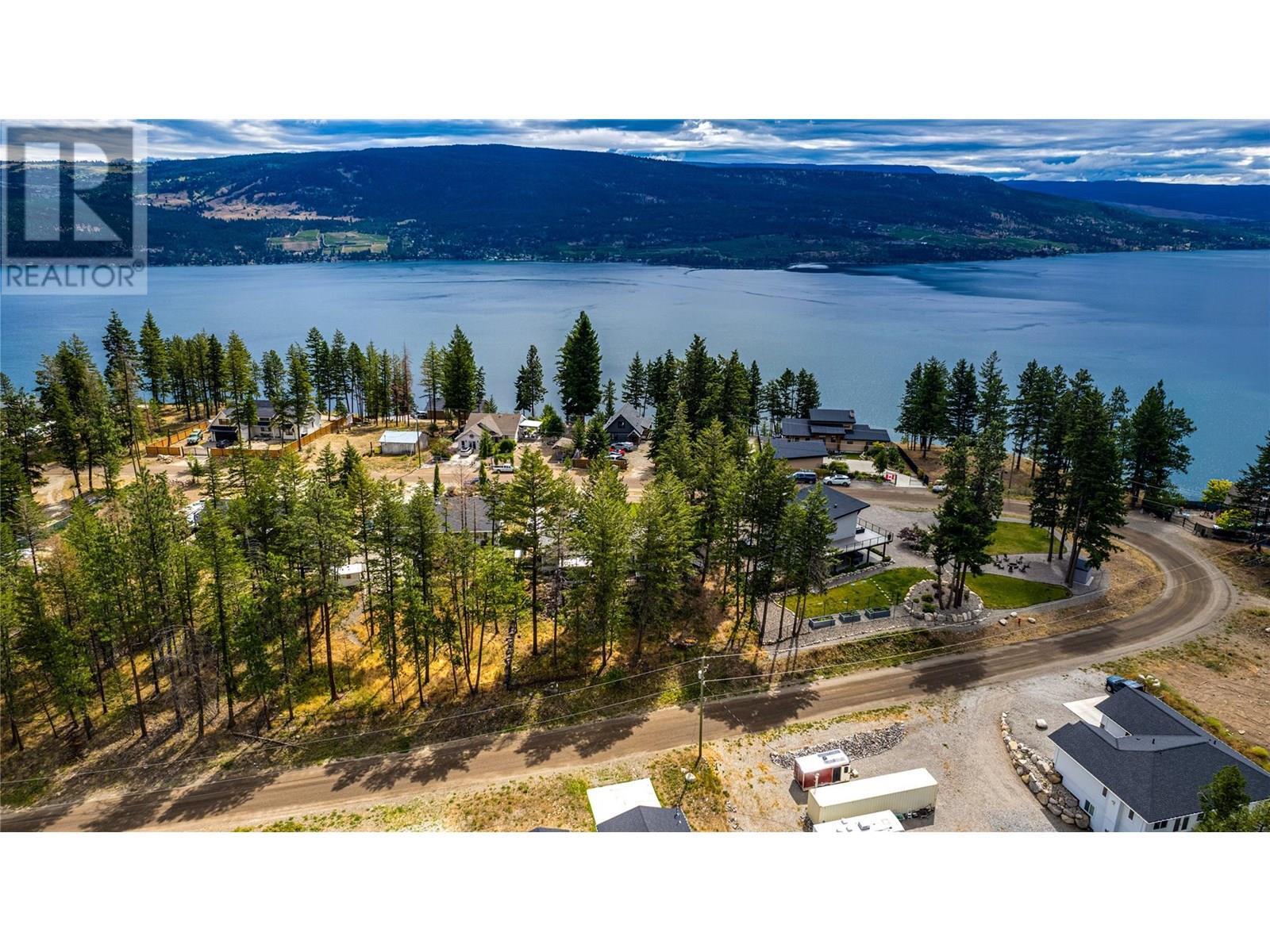 KELOWNA, British Columbia, V1Z 3W5, CA, 2 Bedrooms Bedrooms, ,2 BathroomsBathrooms,Residential,For Sale,1897605