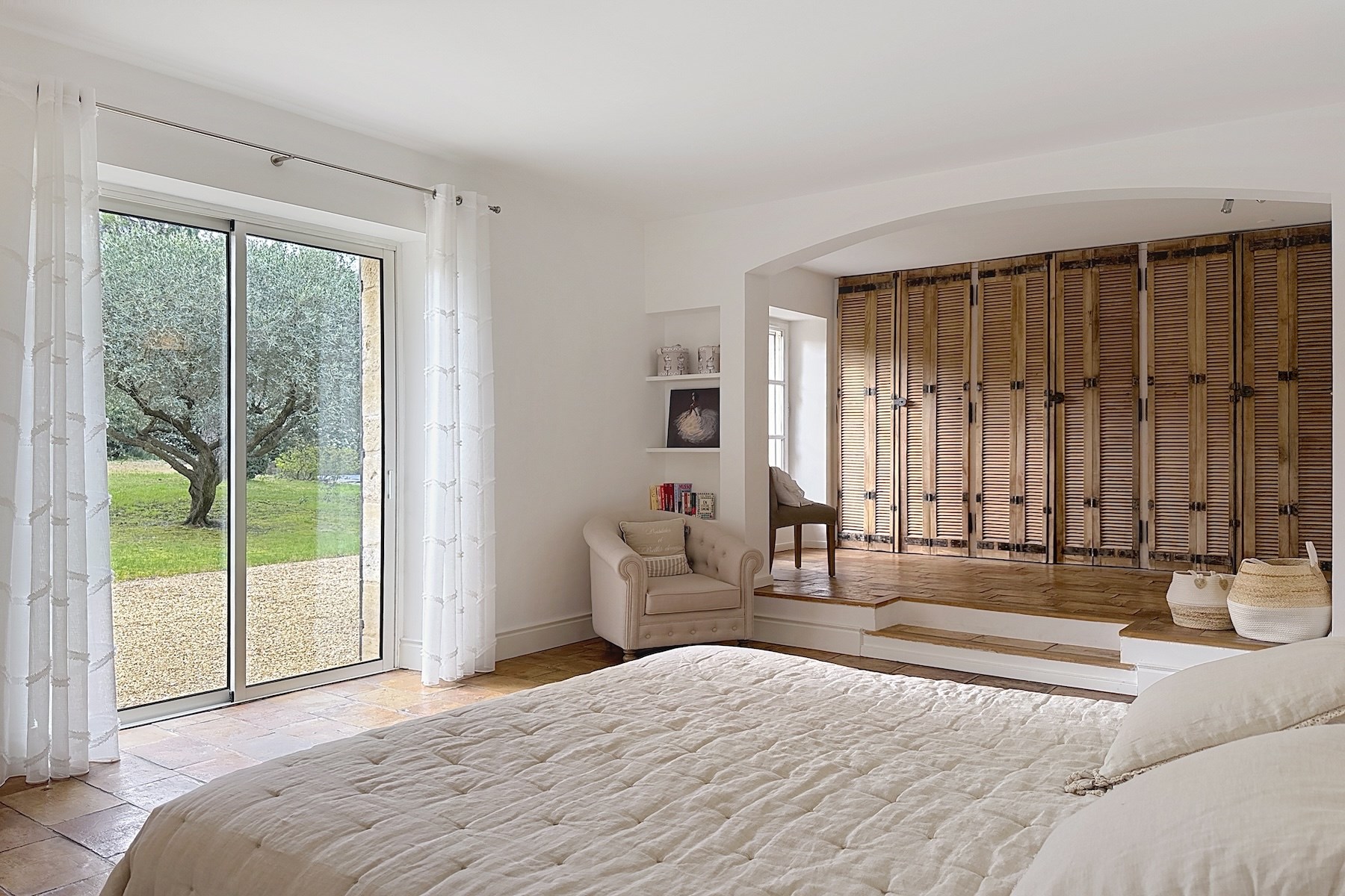  Elegant property with swimming pool and landscaped garden near Uzès - 物件實景