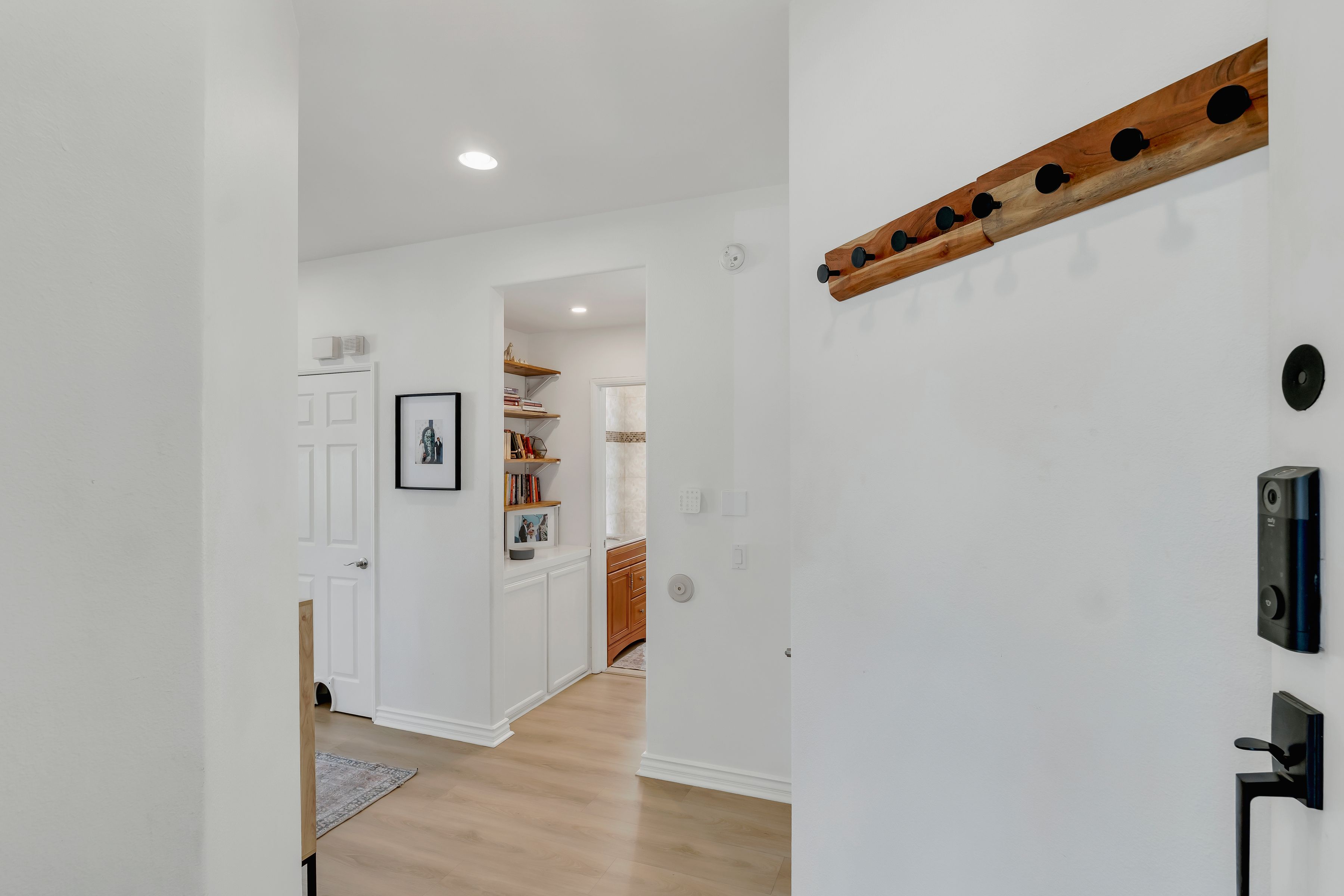 18316 Keswick Street, Reseda - 物件實景