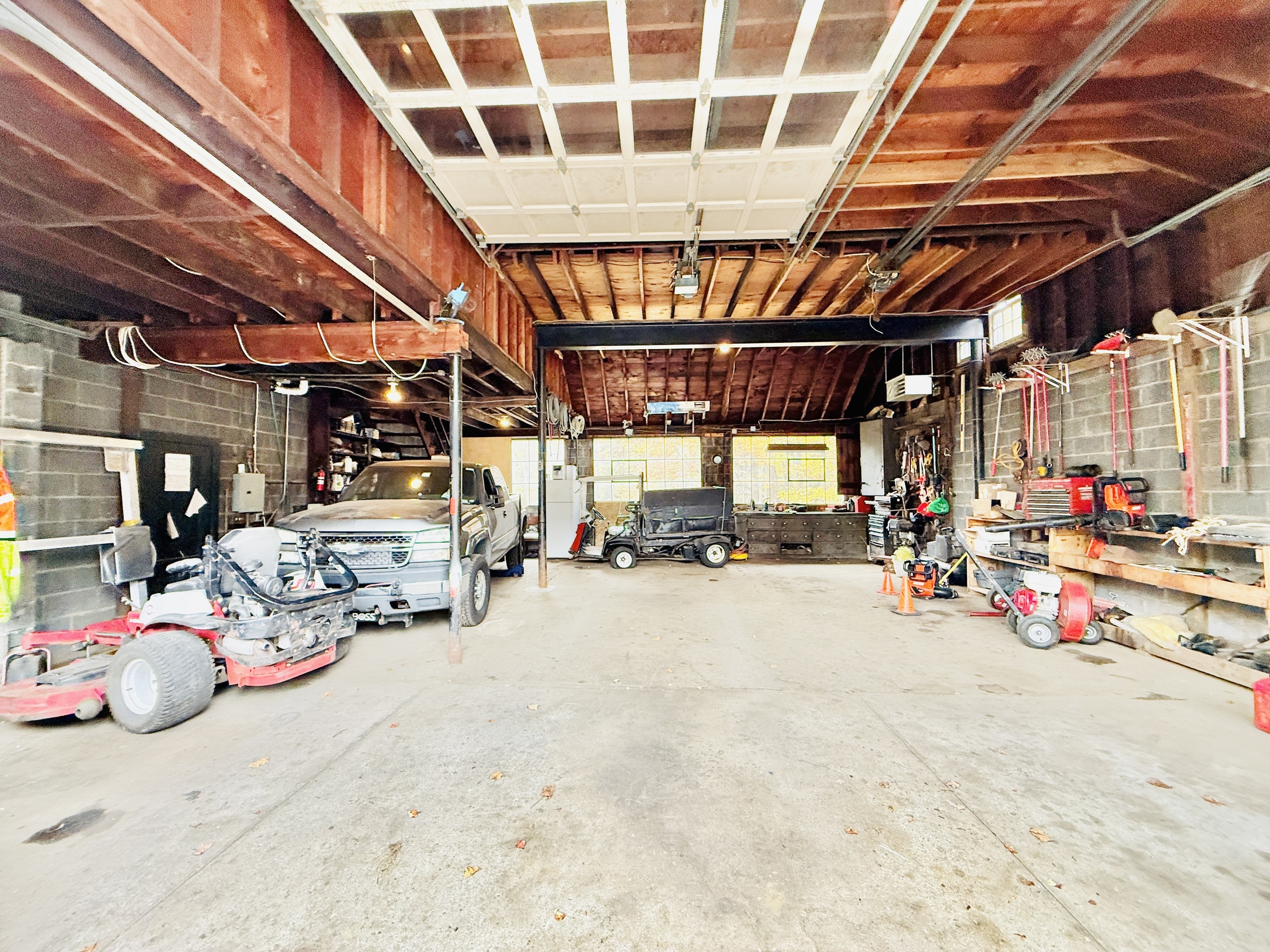 Stamford, Connecticut, 06903, United States, 2 Bedrooms Bedrooms, ,1 BathroomBathrooms,Residential,For Sale,1995960