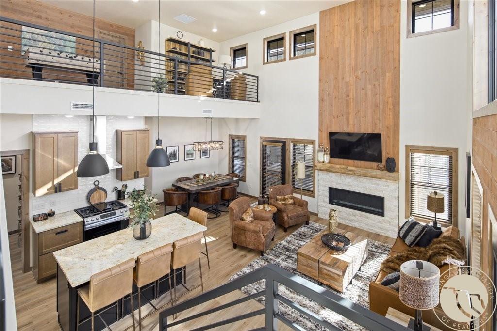 Red Lodge, Montana, 59068, United States, 3 Bedrooms Bedrooms, ,3 BathroomsBathrooms,Residential,For Sale,1939083