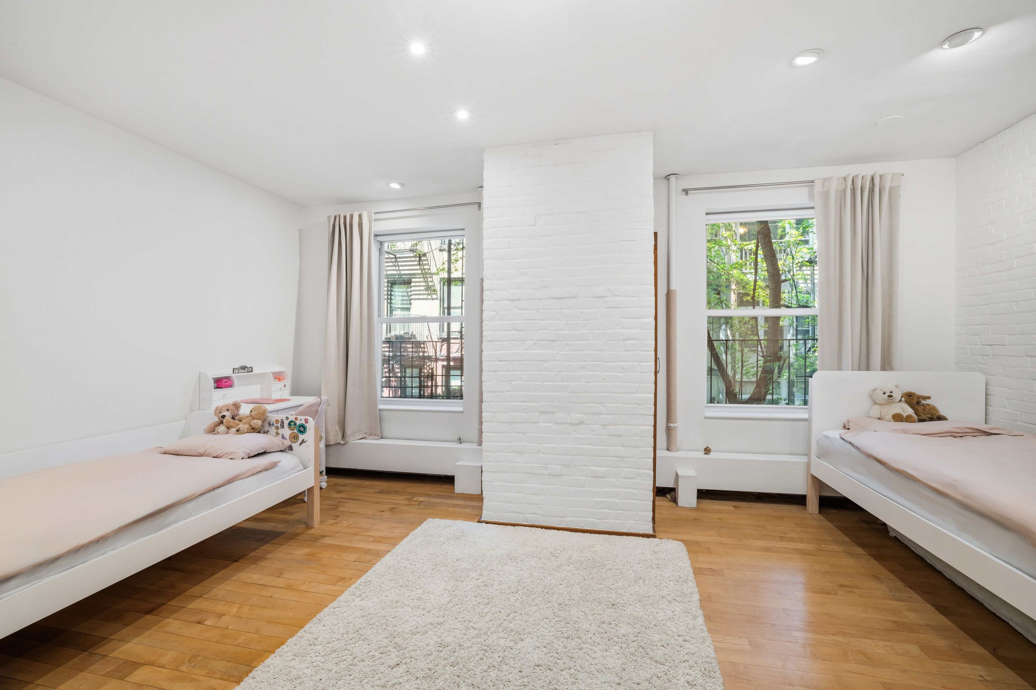  219 East 83rd Street - 物件實景