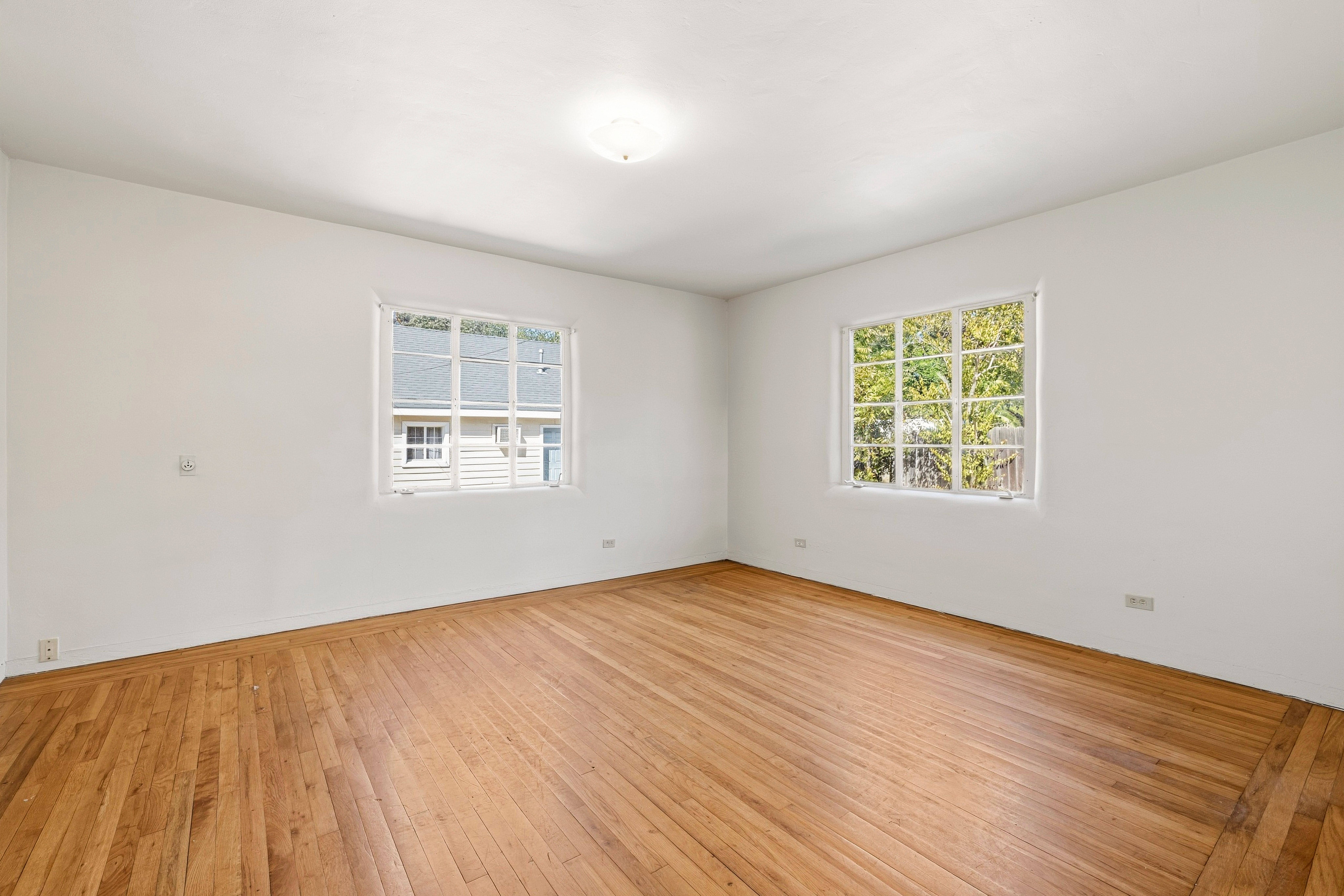  1241 Arcade Boulevard, Sacramento, CA 95815 - 物件實景