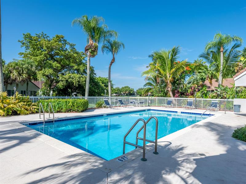 Pembroke Pines, Florida, 33027, United States, 3 Bedrooms Bedrooms, ,2 BathroomsBathrooms,Residential,For Sale,1885741