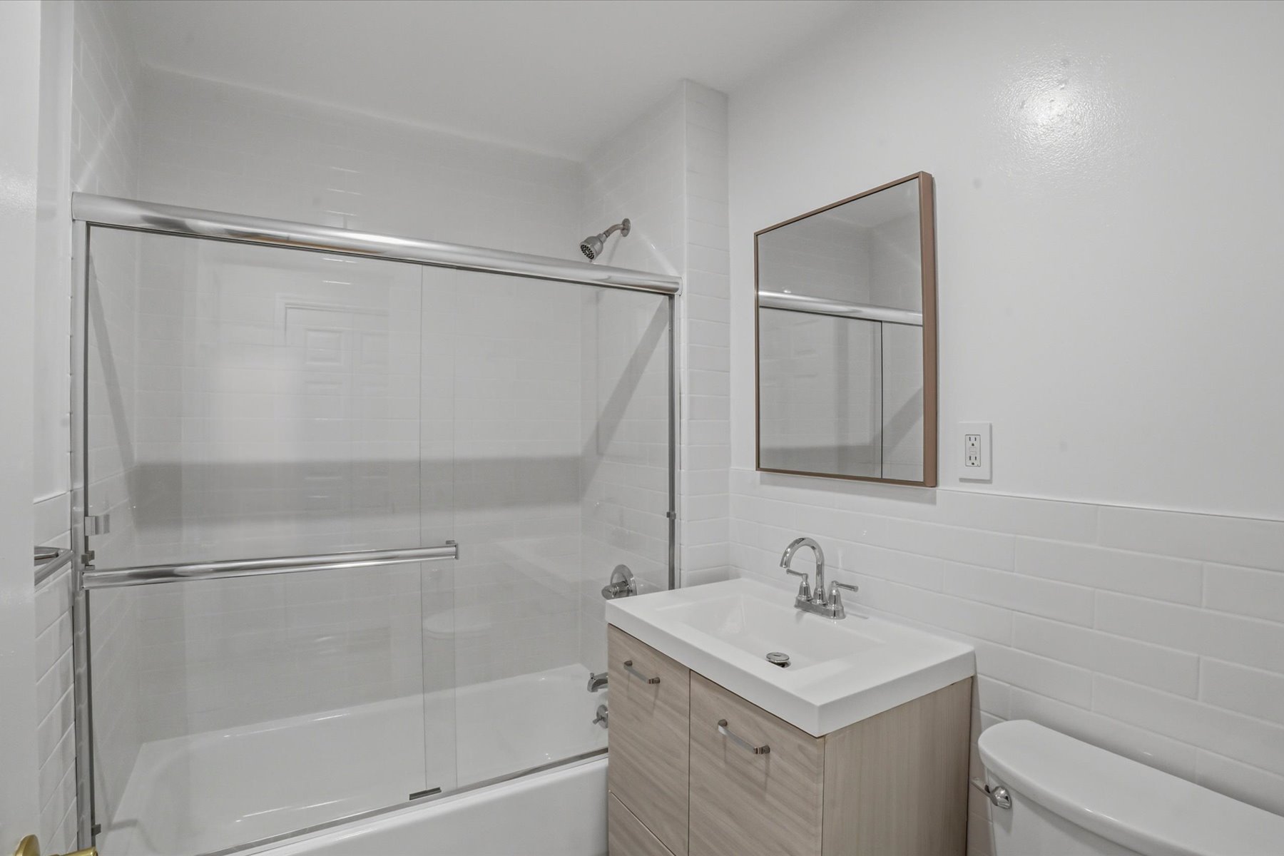  2011 Colonial Avenue, Bronx, NY, 10461 - 物件實景
