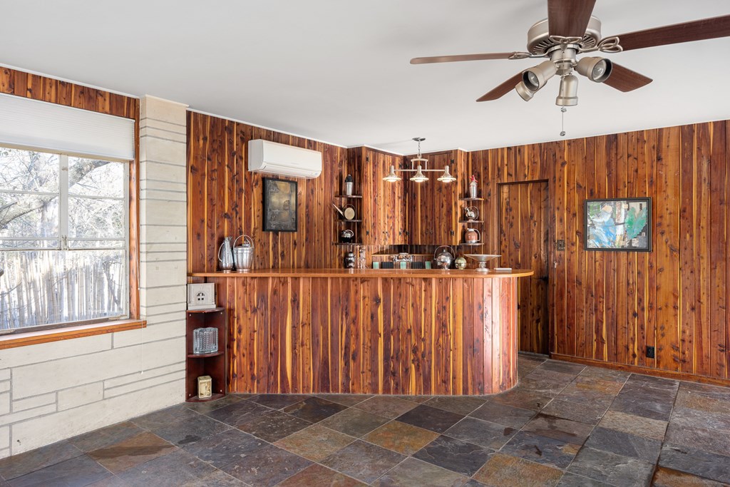 Kerrville, Texas, 78028, United States, 3 Bedrooms Bedrooms, ,3 BathroomsBathrooms,Residential,For Sale,2016606