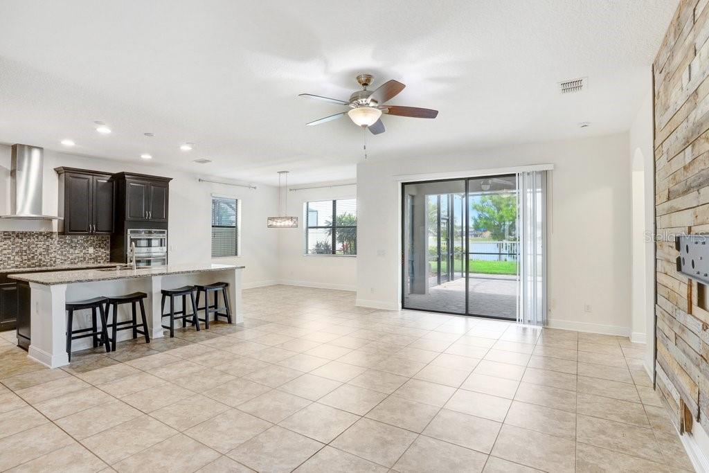 Lutz, Florida, 33558, United States, 5 Bedrooms Bedrooms, ,3 BathroomsBathrooms,Residential,For Sale,1784935