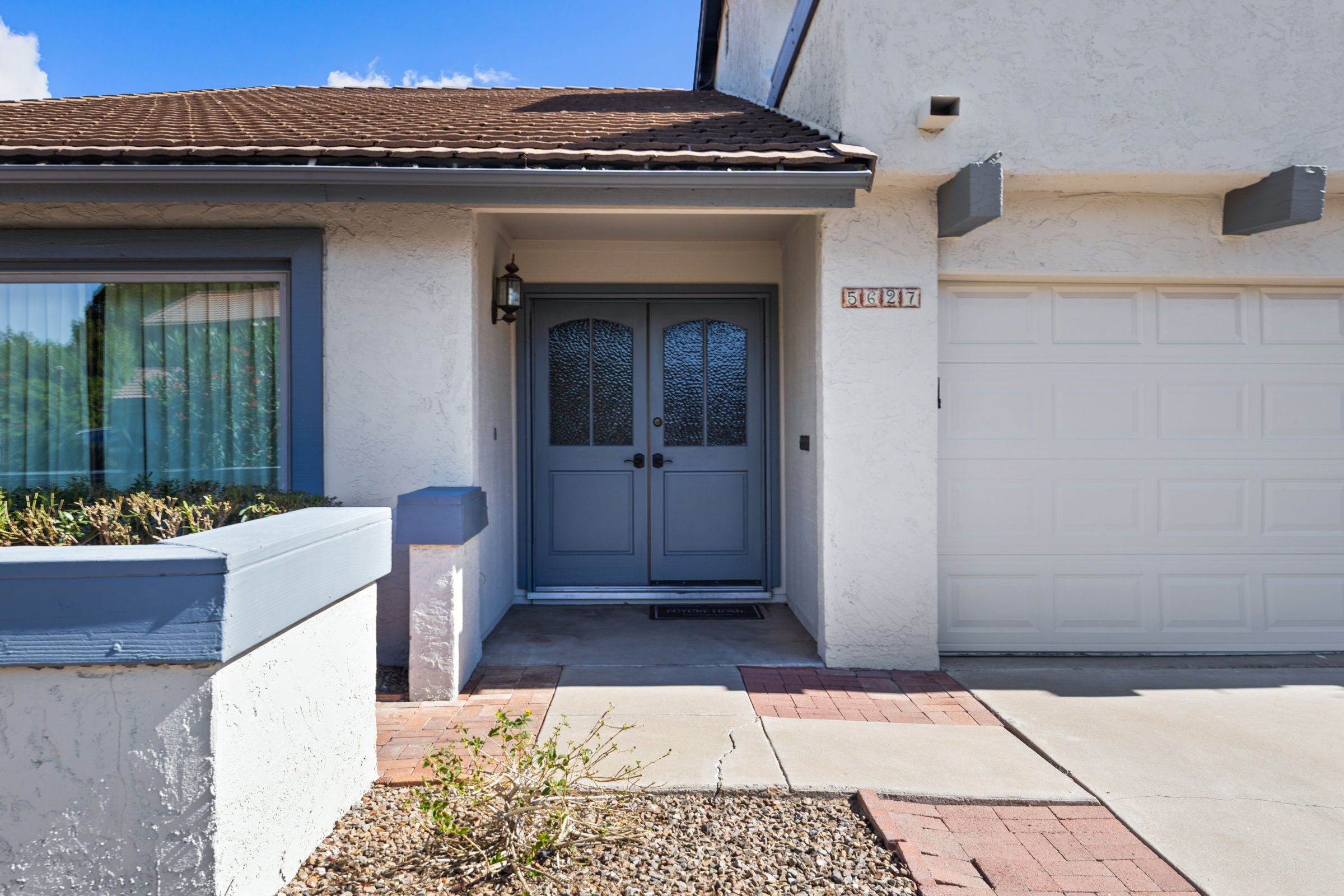 Tempe, Arizona, 85283, United States, 4 Bedrooms Bedrooms, ,3 BathroomsBathrooms,Residential,For Sale,1985738