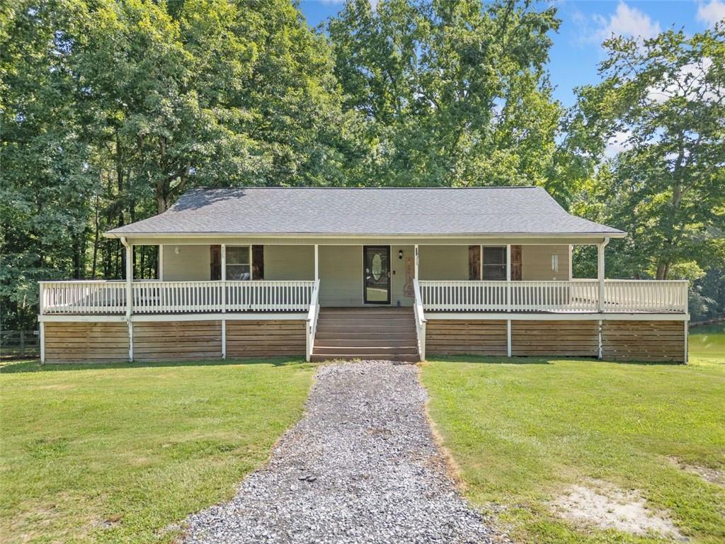 Cumming, Georgia, 30040, United States, 5 Bedrooms Bedrooms, ,2 BathroomsBathrooms,Residential,For Sale,1891506