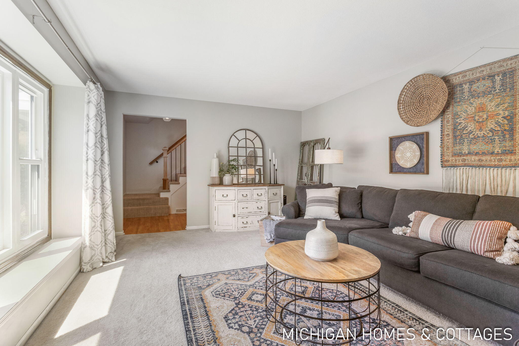 Jenison, Michigan, 49428, United States, 4 Bedrooms Bedrooms, ,3 BathroomsBathrooms,Residential,For Sale,1932274