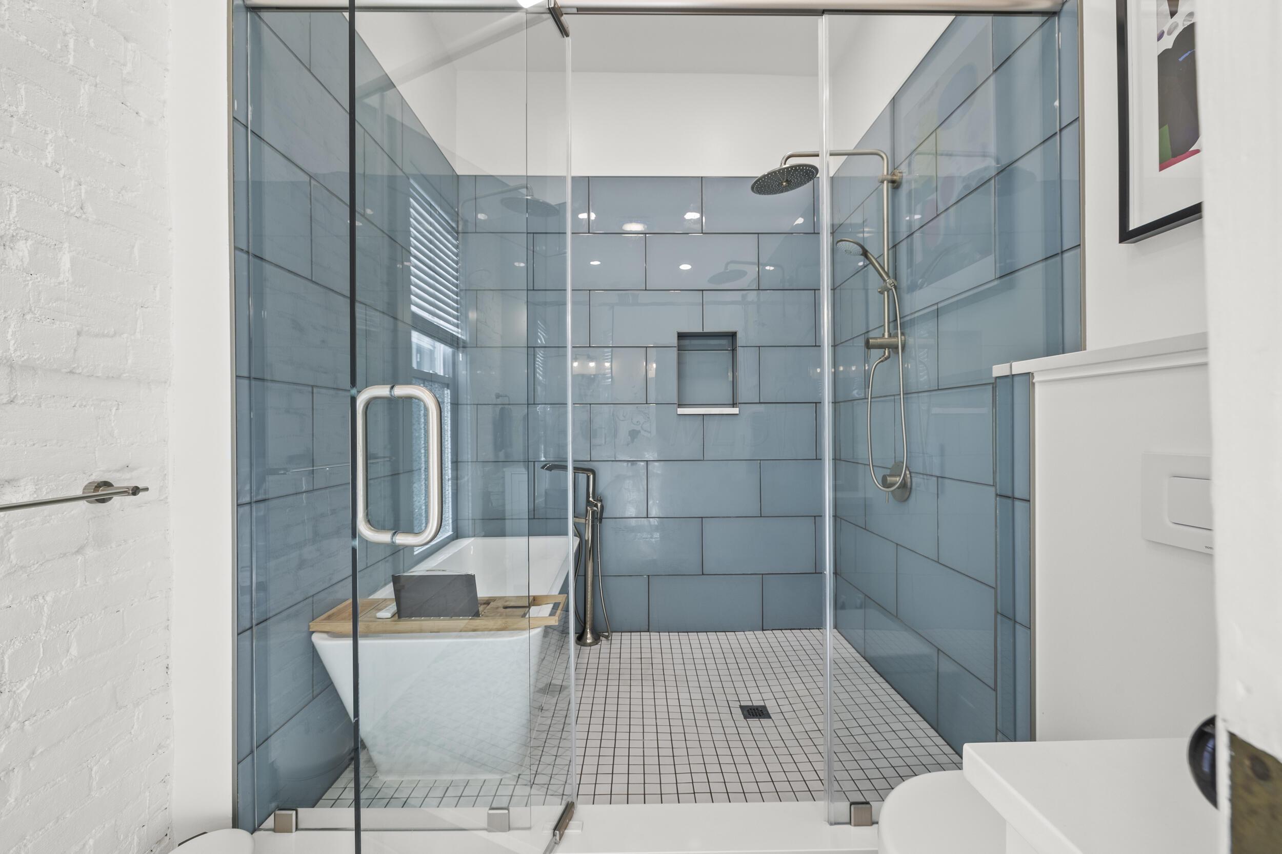 Columbus, Ohio, 43205, United States, 4 Bedrooms Bedrooms, ,4 BathroomsBathrooms,Residential,For Sale,2000888