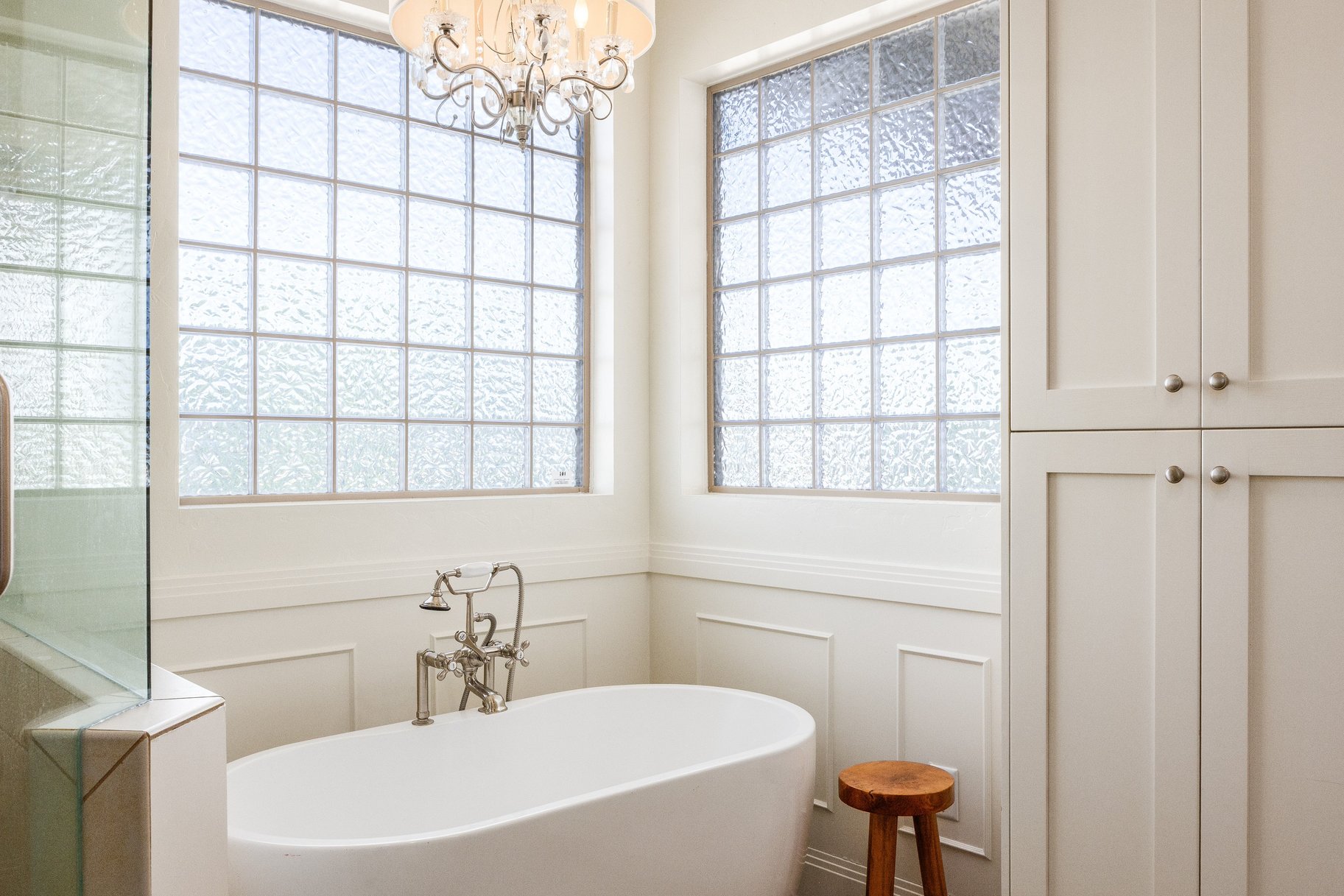  Newly Updated Home with Pool, Lazy River & Detached Garage - 物件實景