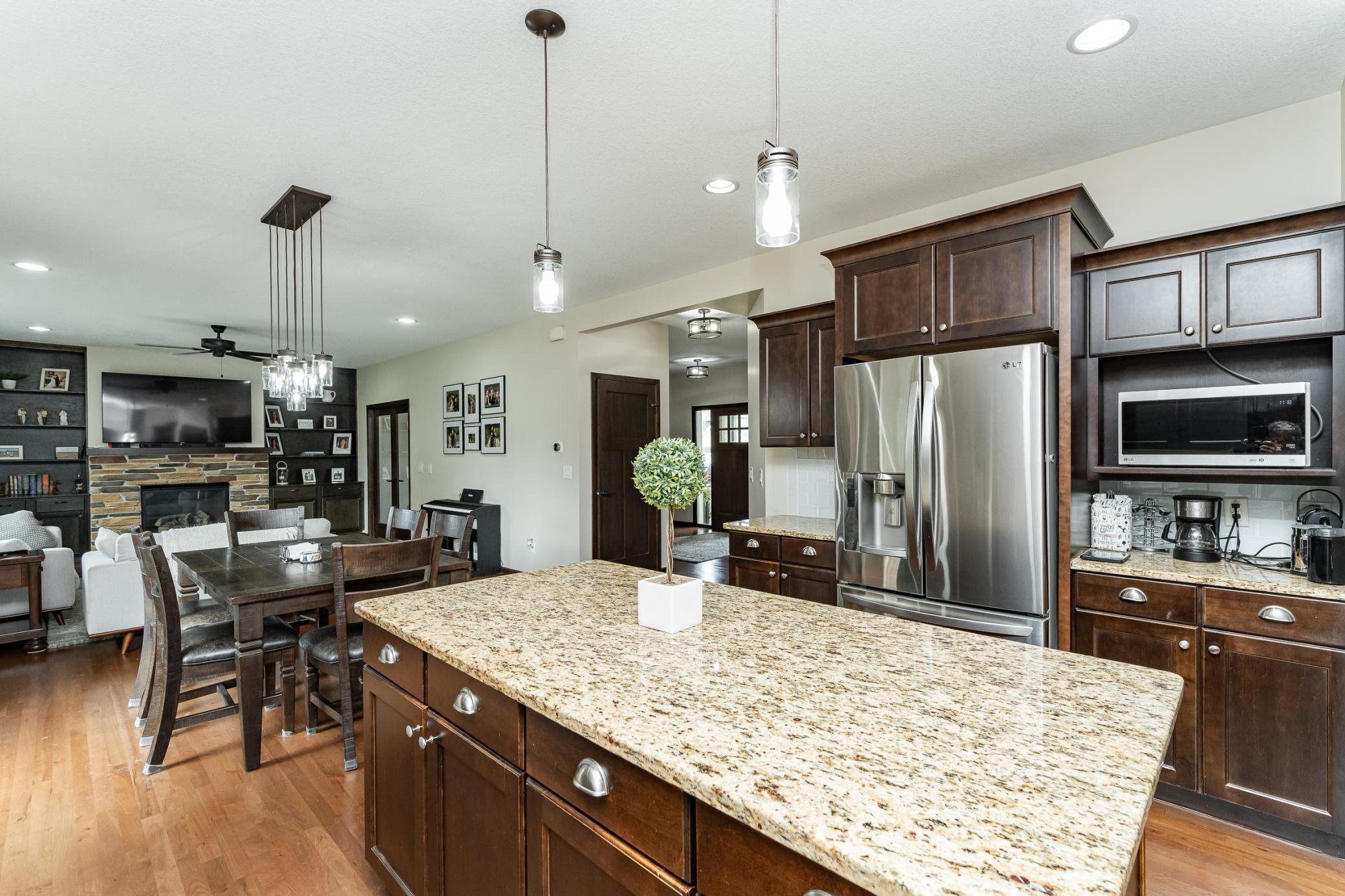 Rochester, Minnesota, 55902, United States, 4 Bedrooms Bedrooms, ,3 BathroomsBathrooms,Residential,For Sale,1940944