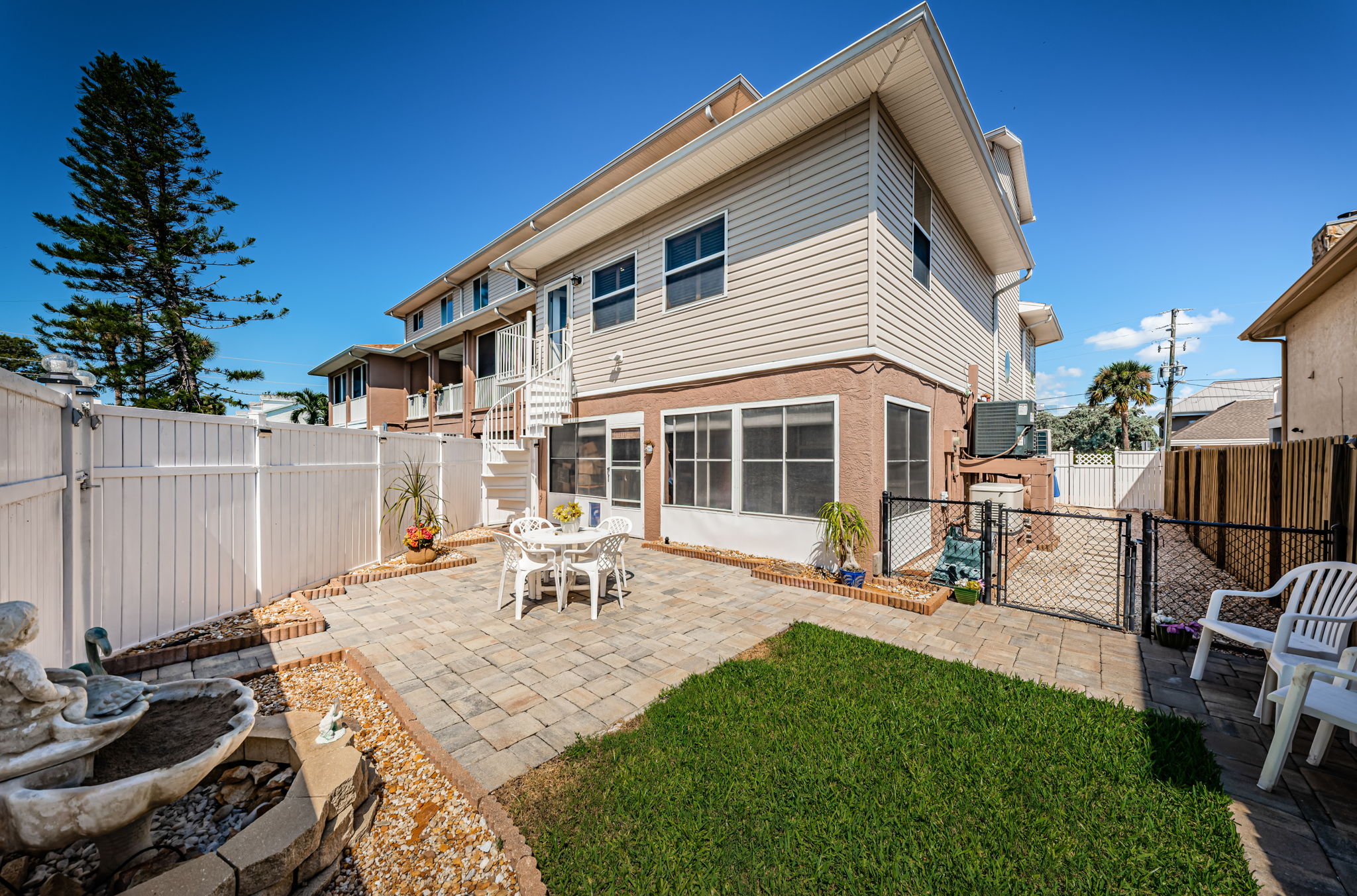 Treasure Island, Florida, 33706, United States, 3 Bedrooms Bedrooms, ,3 BathroomsBathrooms,Residential,For Sale,1981645