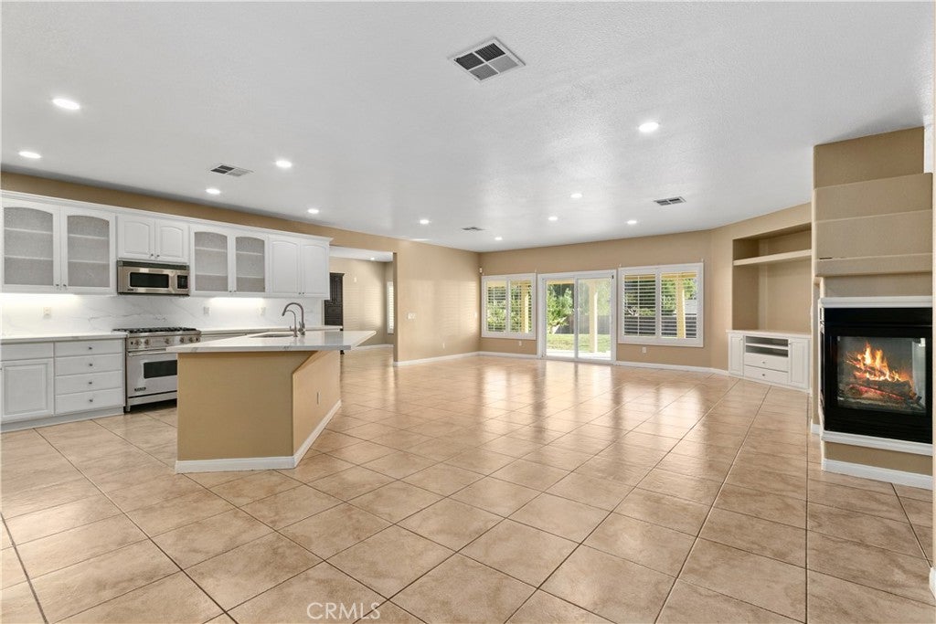 Banning, California, 92220, United States, 4 Bedrooms Bedrooms, ,3 BathroomsBathrooms,Residential,For Sale,1987366