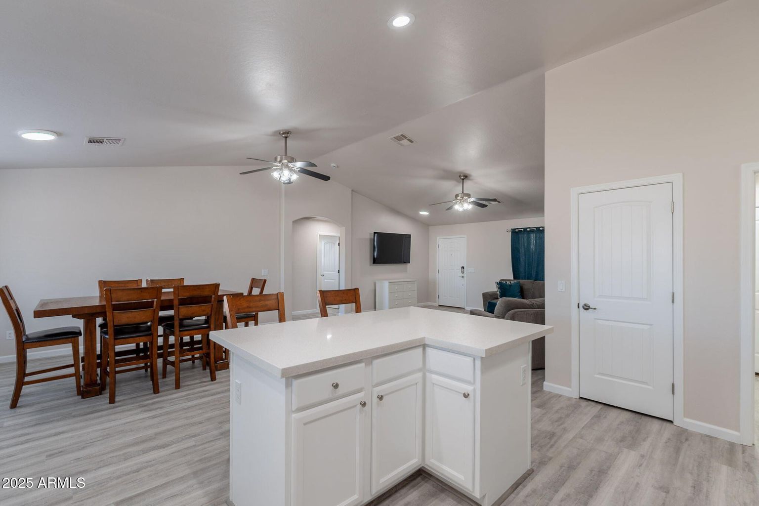 Queen Creek, Arizona, 85143, United States, 3 Bedrooms Bedrooms, ,2 BathroomsBathrooms,Residential,For Sale,1974744