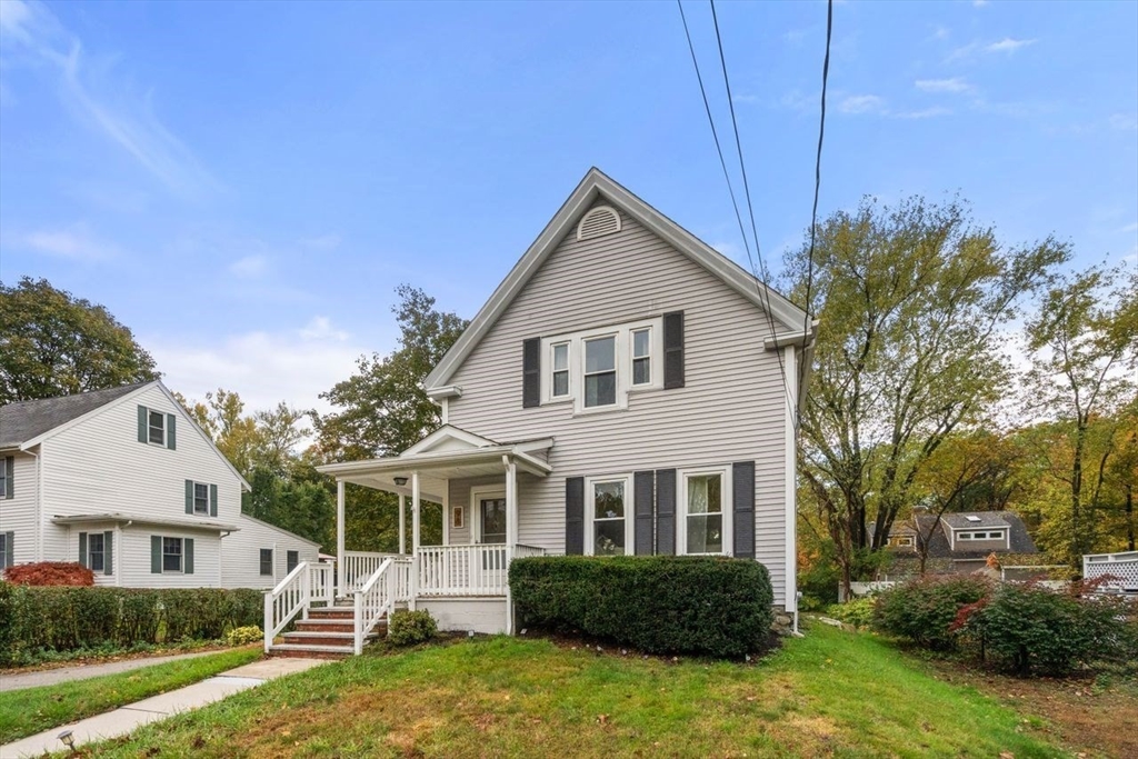 Rockland, Massachusetts, 02370, United States, 3 Bedrooms Bedrooms, ,1 BathroomBathrooms,Residential,For Sale,1968670