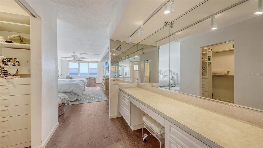 Longboat Key, Florida, 34228, United States, 3 Bedrooms Bedrooms, ,2 BathroomsBathrooms,Residential,For Sale,1793639