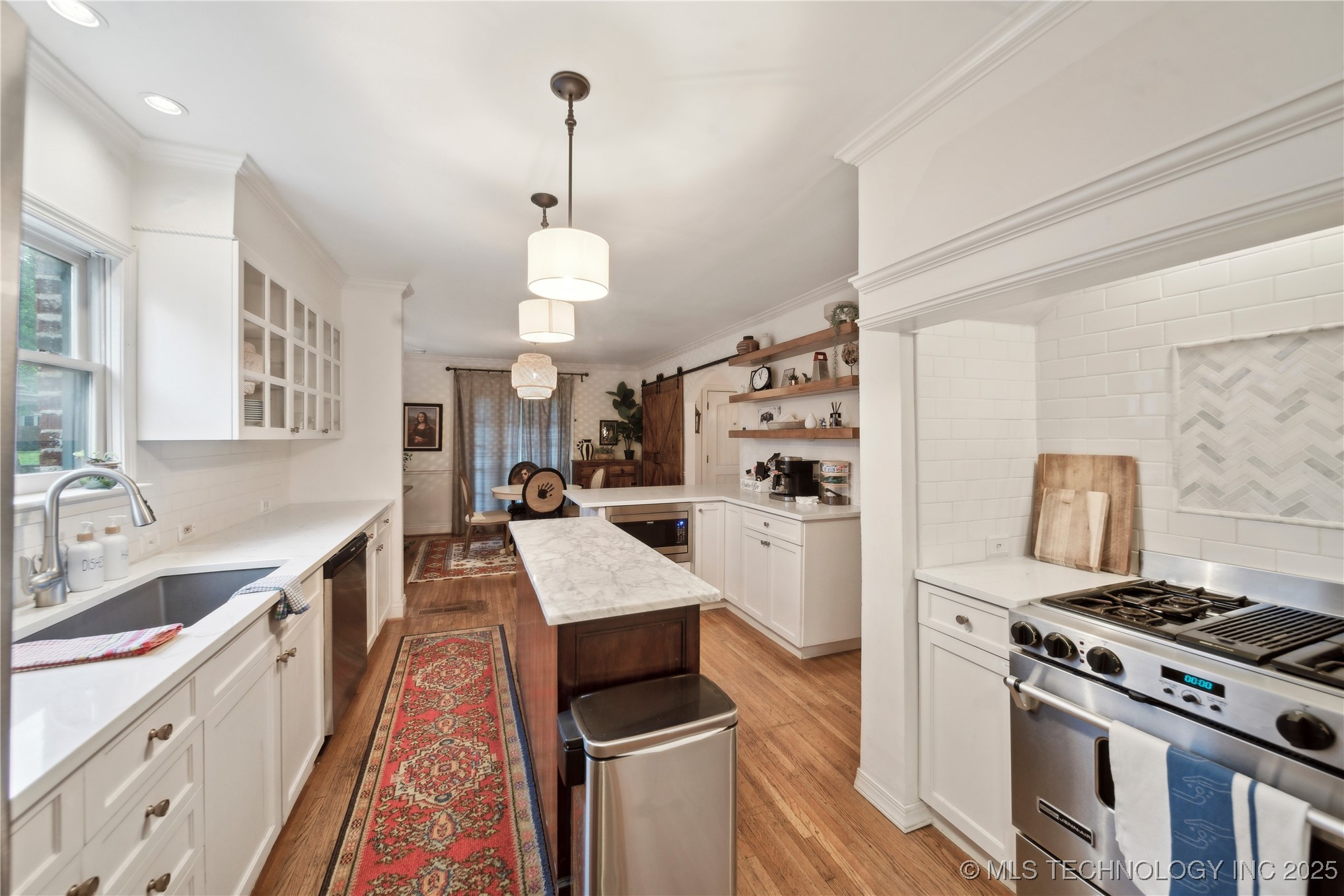 Tulsa, Oklahoma, 74114, United States, 4 Bedrooms Bedrooms, ,4 BathroomsBathrooms,Residential,For Sale,1795496