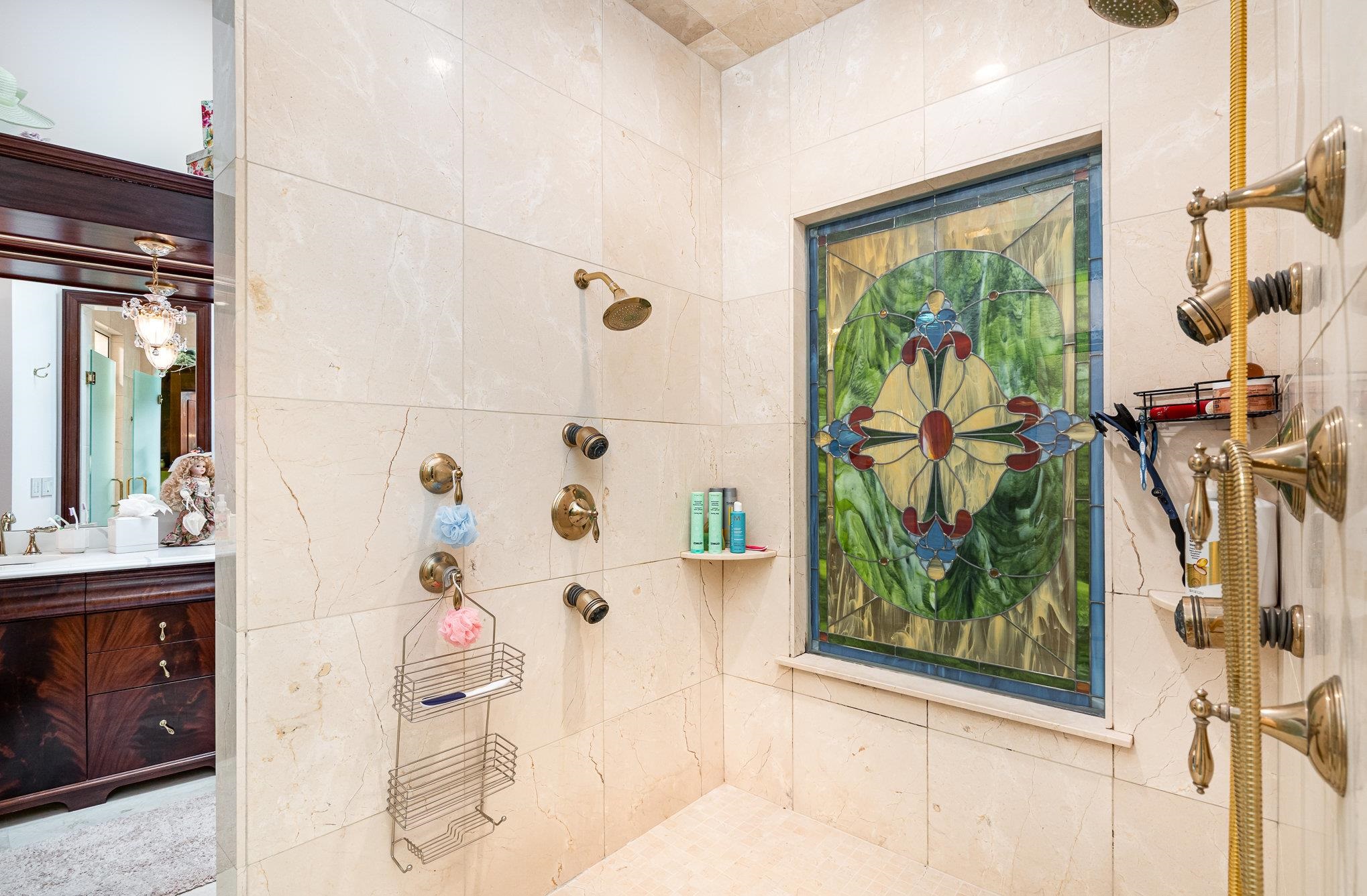 Bay City, Michigan, 48707, United States, 4 Bedrooms Bedrooms, ,5 BathroomsBathrooms,Residential,For Sale,2005481