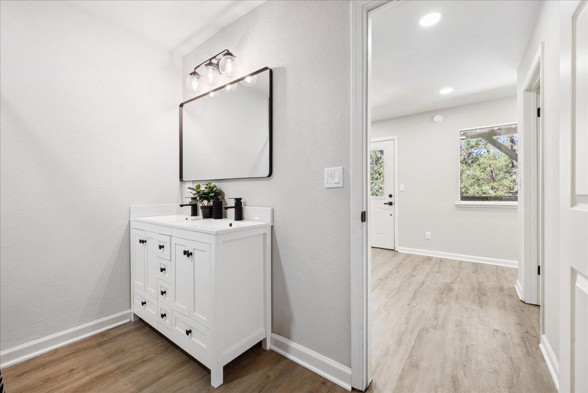 Grass Valley, California, 95949, United States, 4 Bedrooms Bedrooms, ,3 BathroomsBathrooms,Residential,For Sale,1976172