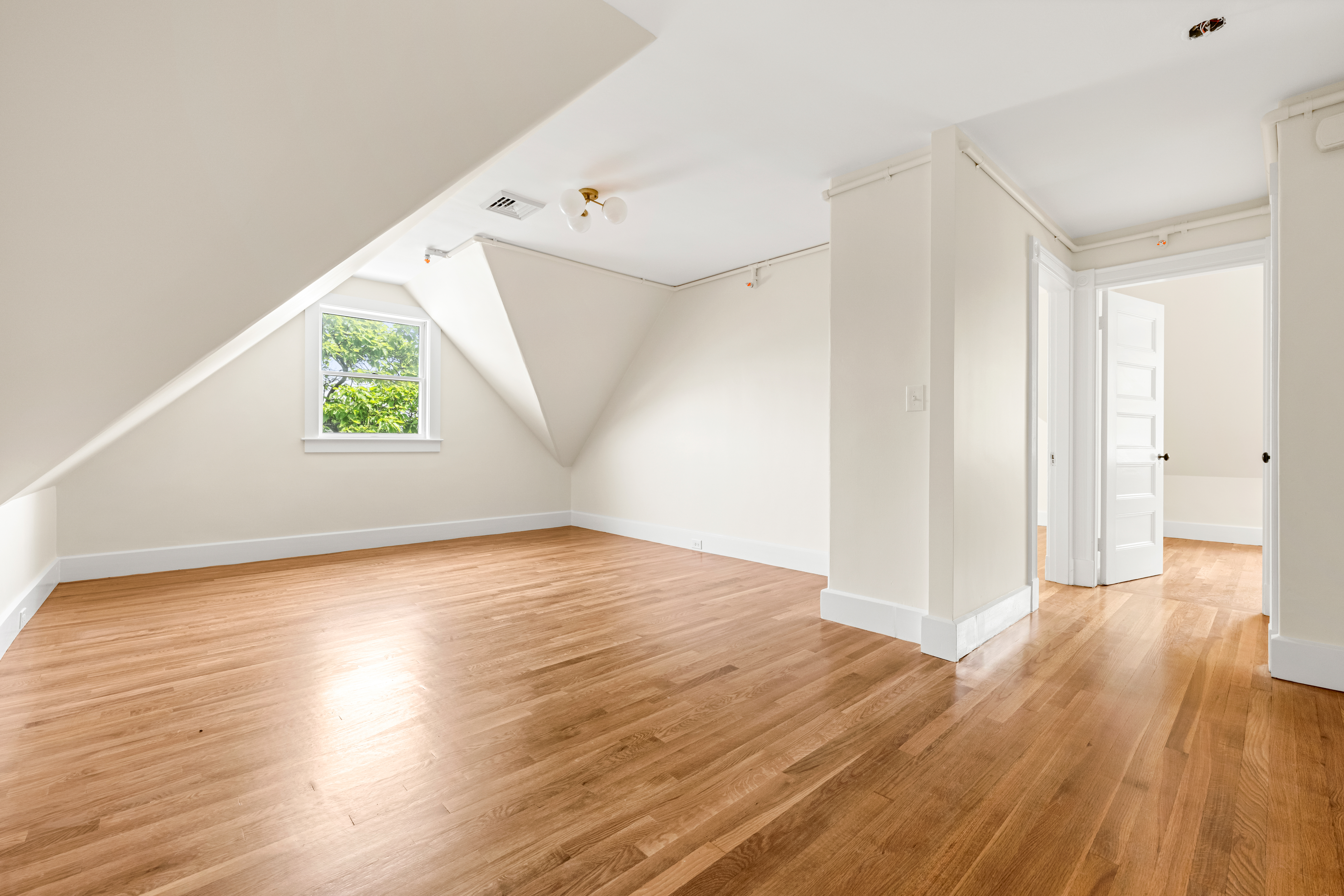  16 Loring Avenue, Salem, MA, 01970 - 物件實景