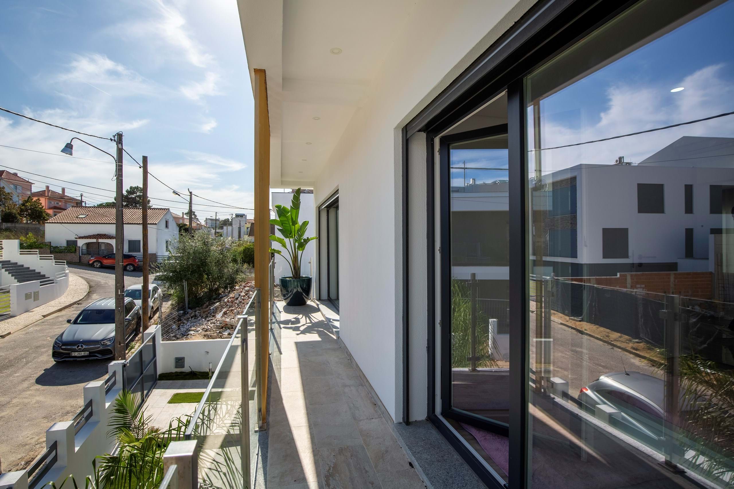 Almada, Setúbal, 2820-638, PT, 4 Bedrooms Bedrooms, ,2 BathroomsBathrooms,Residential,For Sale,1699362