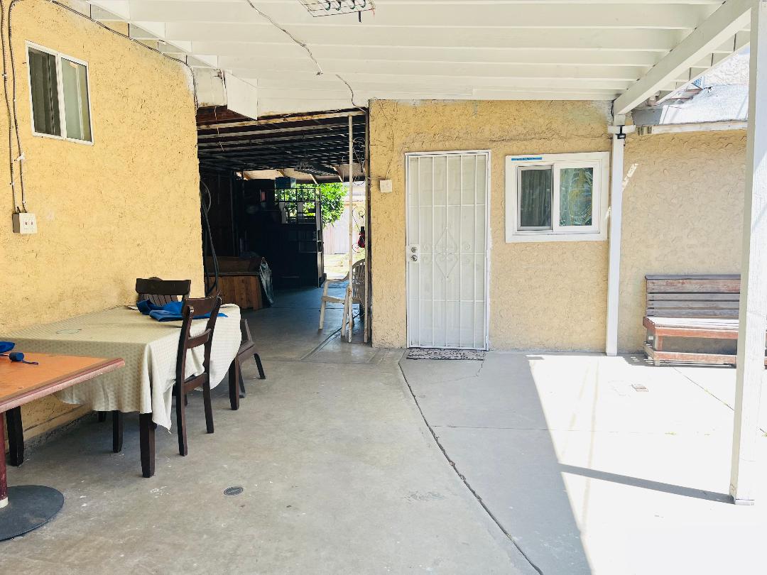 Maywood, California, 90270, United States, 3 Bedrooms Bedrooms, ,2 BathroomsBathrooms,Residential,For Sale,2049216