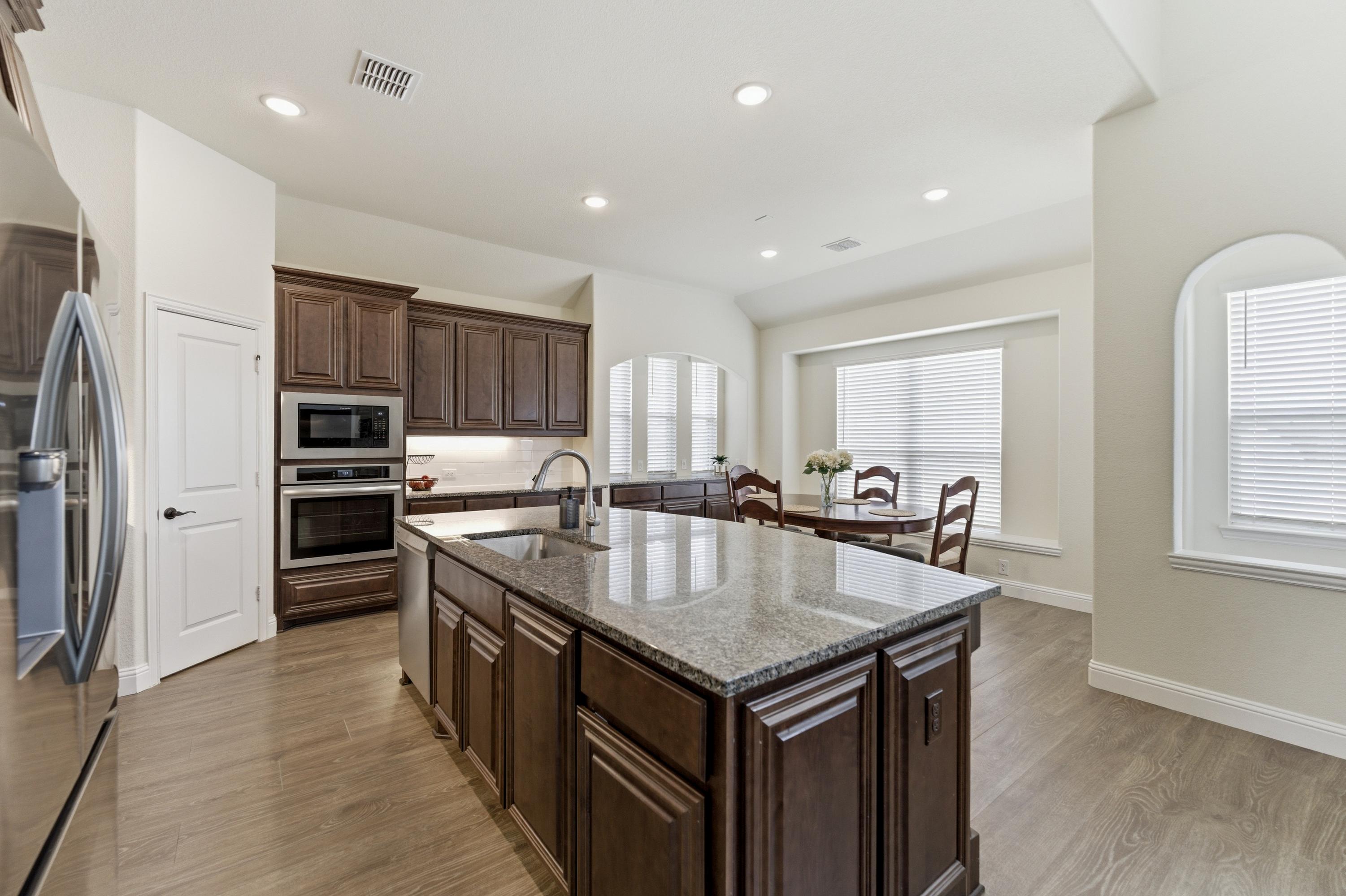  12504 Panther Creek Drive, Godley, TX, 76044 - 物件實景