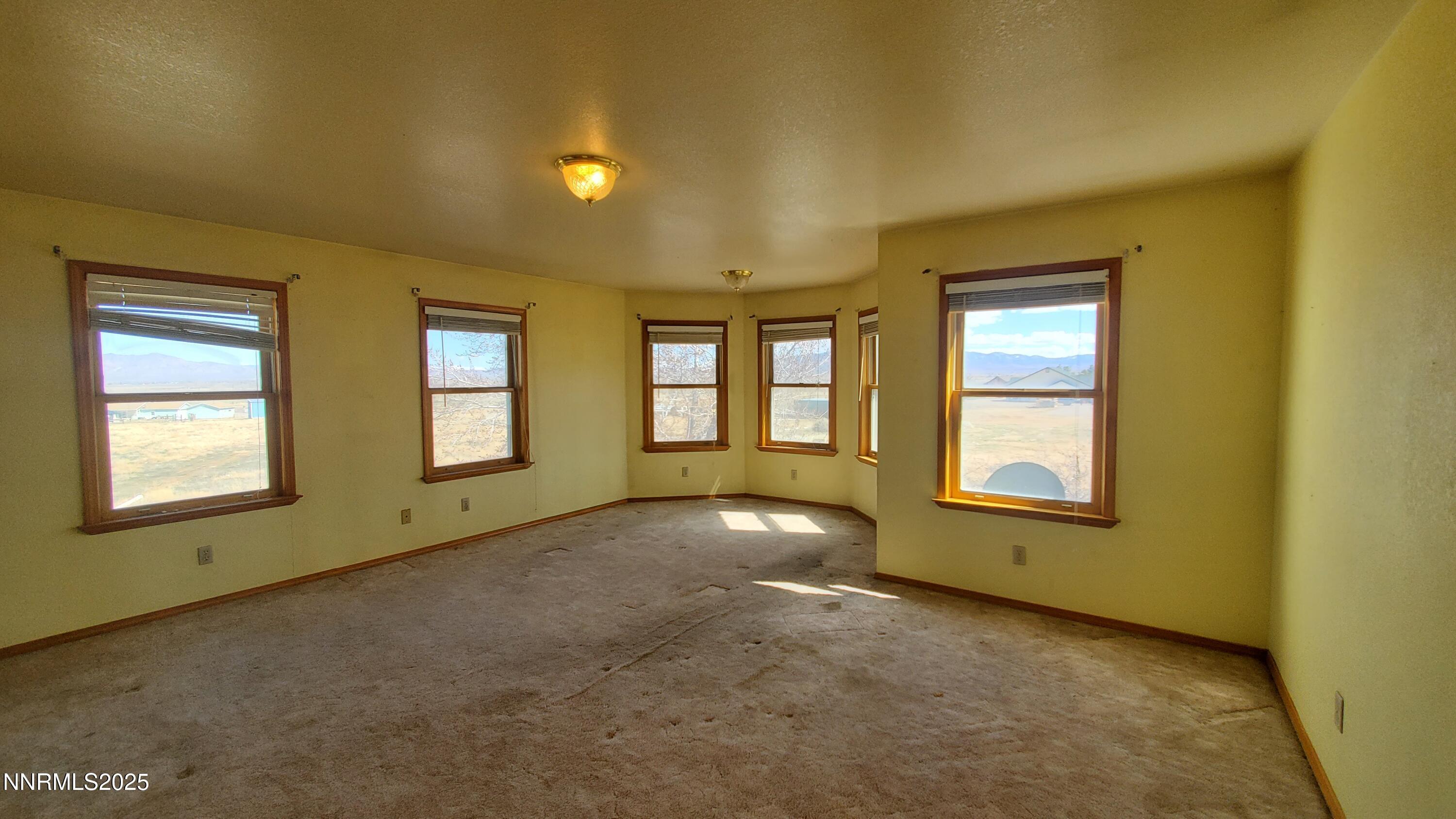 Wellington, Nevada, 89444, United States, 5 Bedrooms Bedrooms, ,3 BathroomsBathrooms,Residential,For Sale,1951410