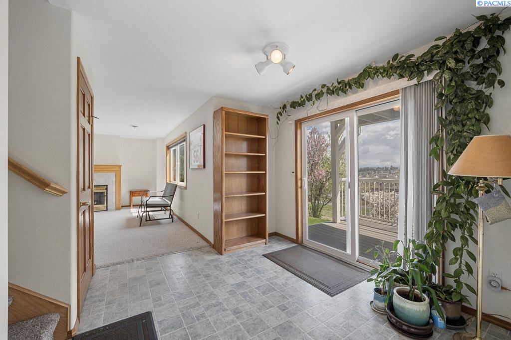 Pullman, Washington, 99163, United States, 4 Bedrooms Bedrooms, ,1 BathroomBathrooms,Residential,For Sale,1784694