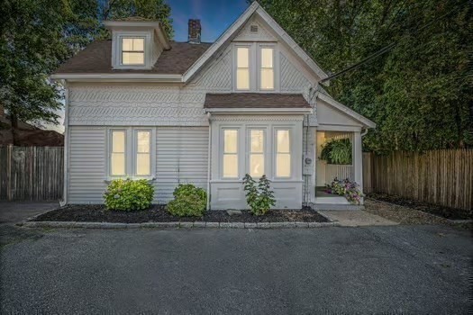 Danvers, Massachusetts, 01923, United States, 3 Bedrooms Bedrooms, ,2 BathroomsBathrooms,Residential,For Sale,1925494