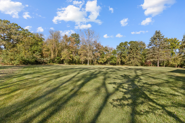Huntley, Illinois, 60142, United States, 4 Bedrooms Bedrooms, ,3 BathroomsBathrooms,Residential,For Sale,1985712