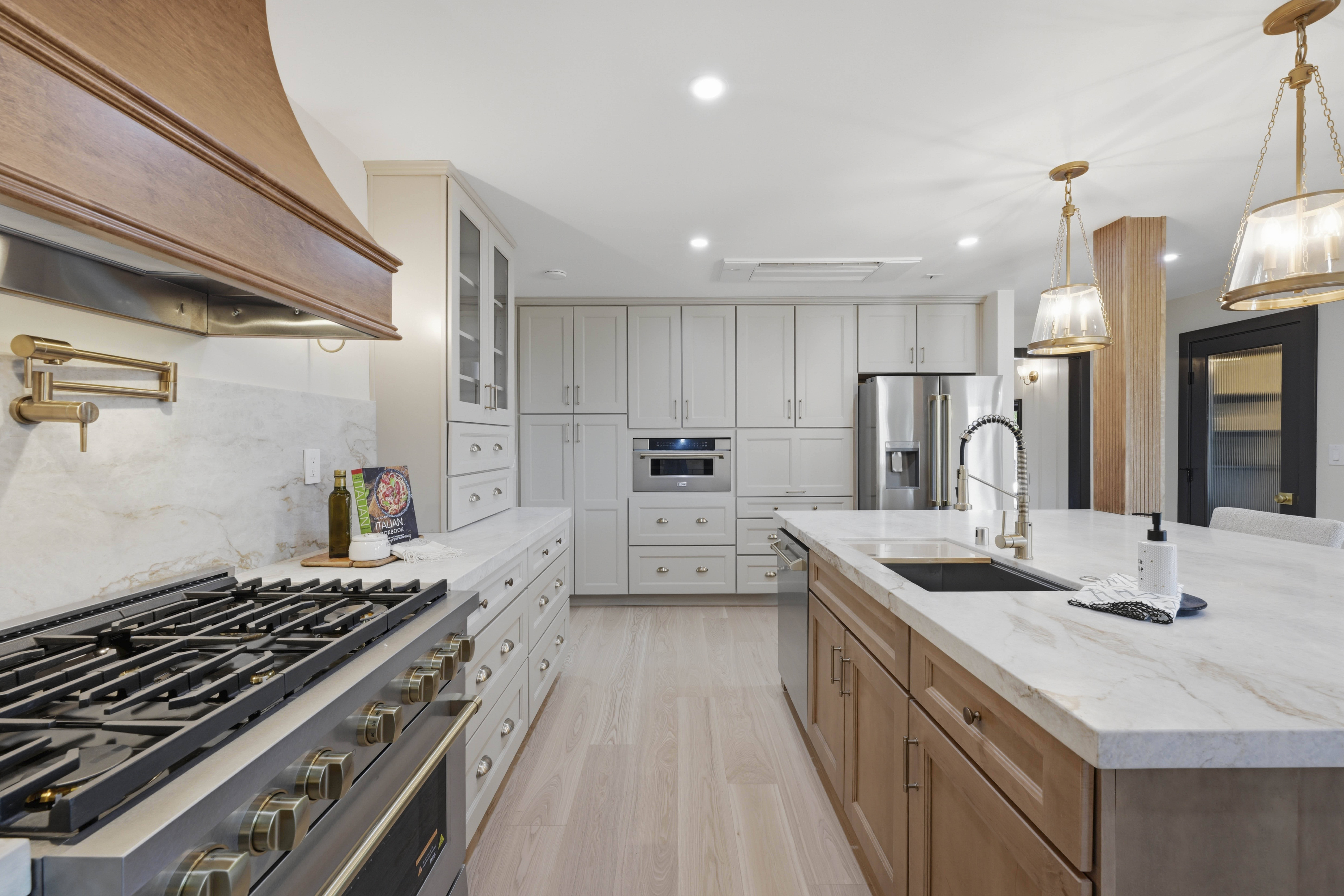  9815 Mira Del Rio Drive, Sacramento, CA 95827 - 物件實景