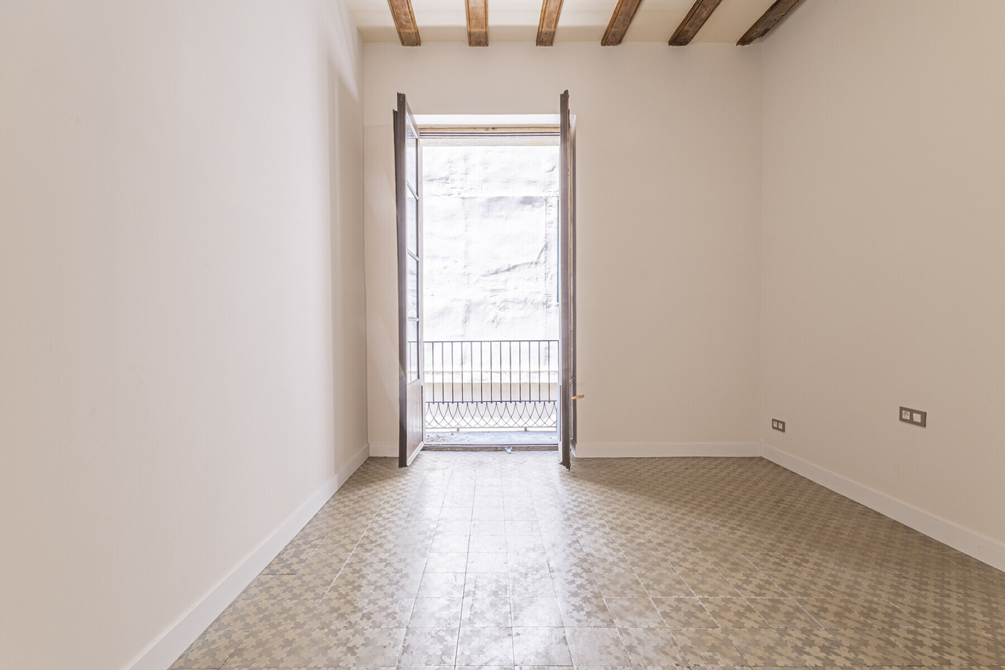  Magnificent, renovated main residence in a historic estate overlooking Port Vell - 物件實景