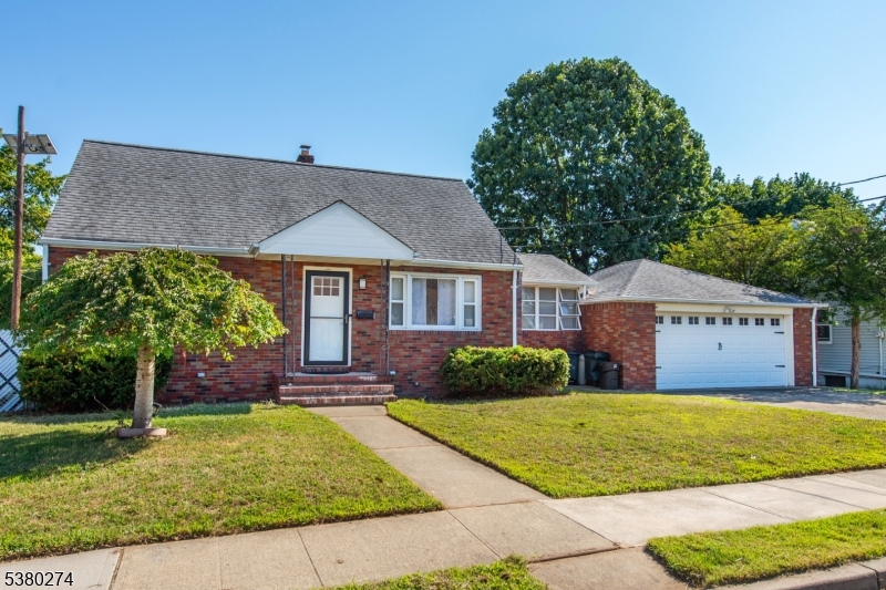 Clifton City, New Jersey, 07012, United States, 4 Bedrooms Bedrooms, ,2 BathroomsBathrooms,Residential,For Sale,1940862