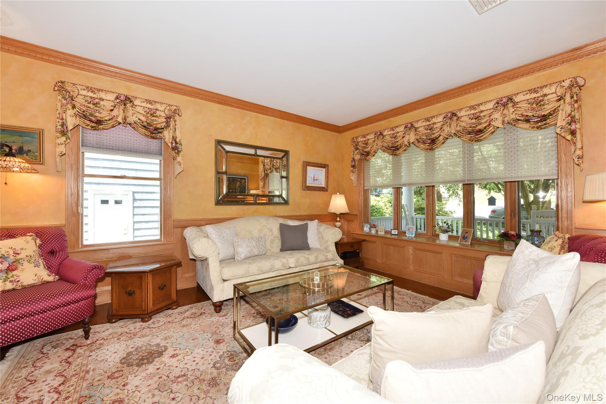  328 38th Road, Douglaston, NY, 11363 - 物件實景