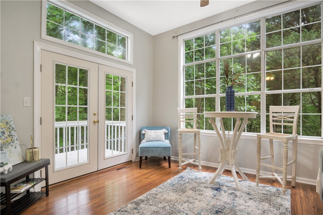 Williamsburg, Virginia, 23185, United States, 4 Bedrooms Bedrooms, ,3 BathroomsBathrooms,Residential,For Sale,1901513