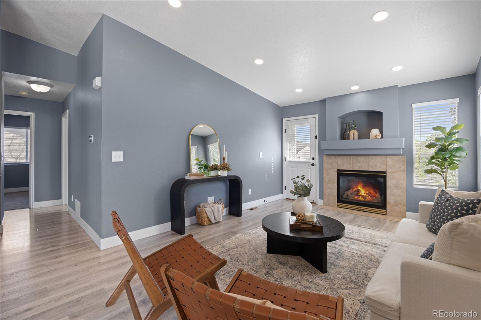 Littleton, Colorado, 80125, United States, 4 Bedrooms Bedrooms, ,1 BathroomBathrooms,Residential,For Sale,1958301